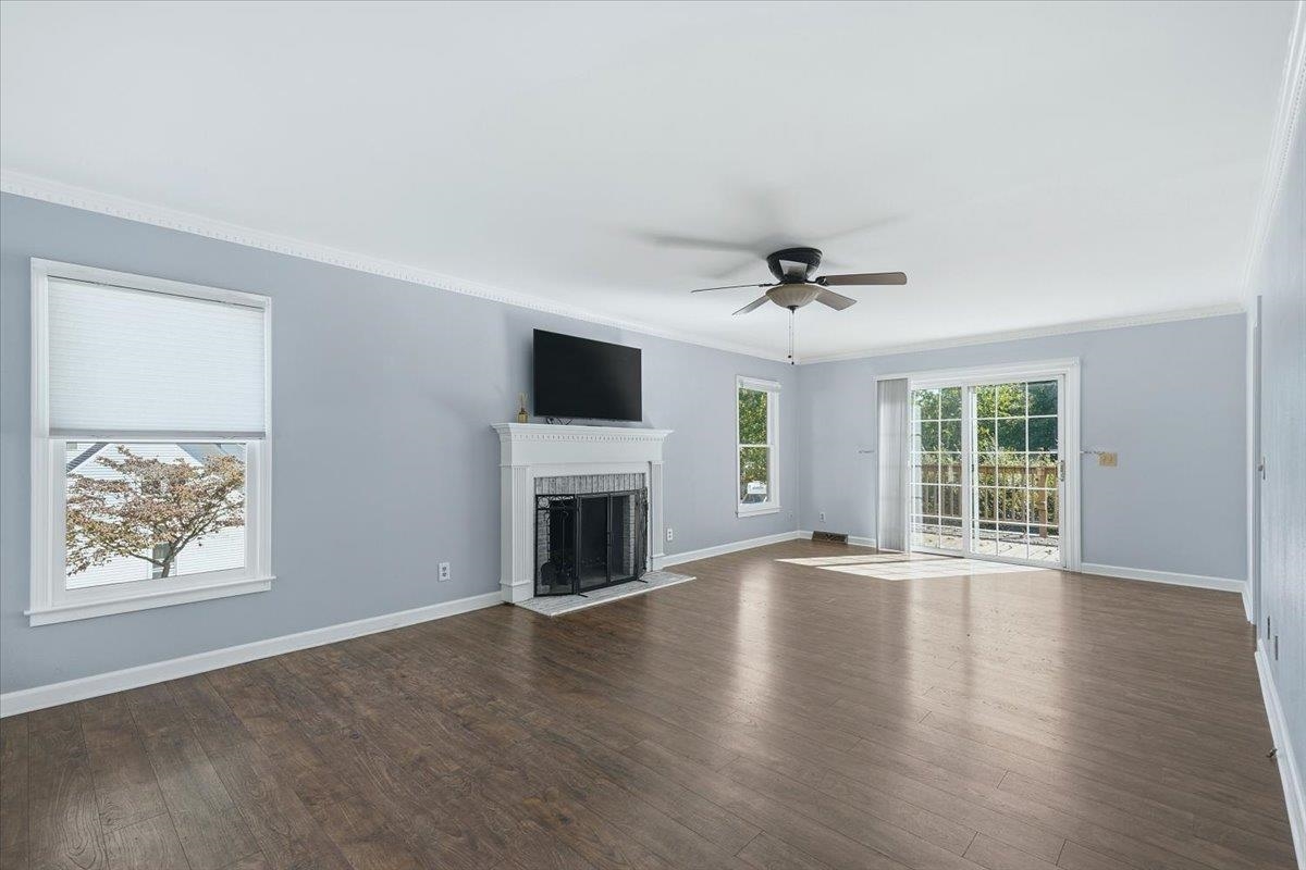 202 Bright Water Lane Property Photo 7