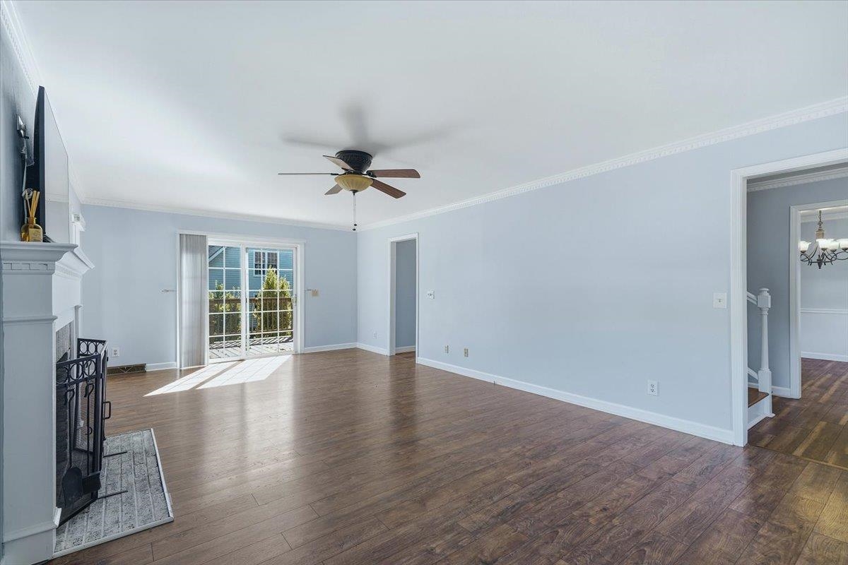 202 Bright Water Lane Property Photo 8