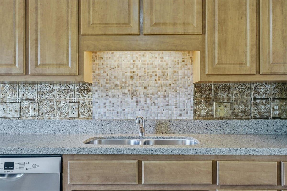 202 Bright Water Lane Property Photo 17