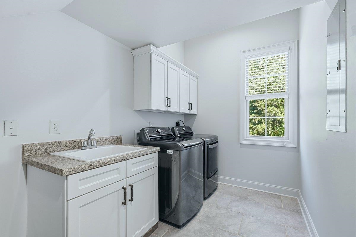 350 Laguna Lane Property Photo 12