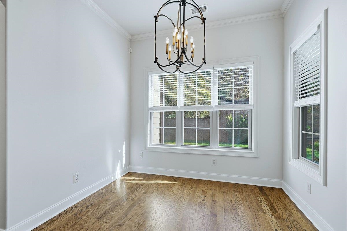 350 Laguna Lane Property Photo 23