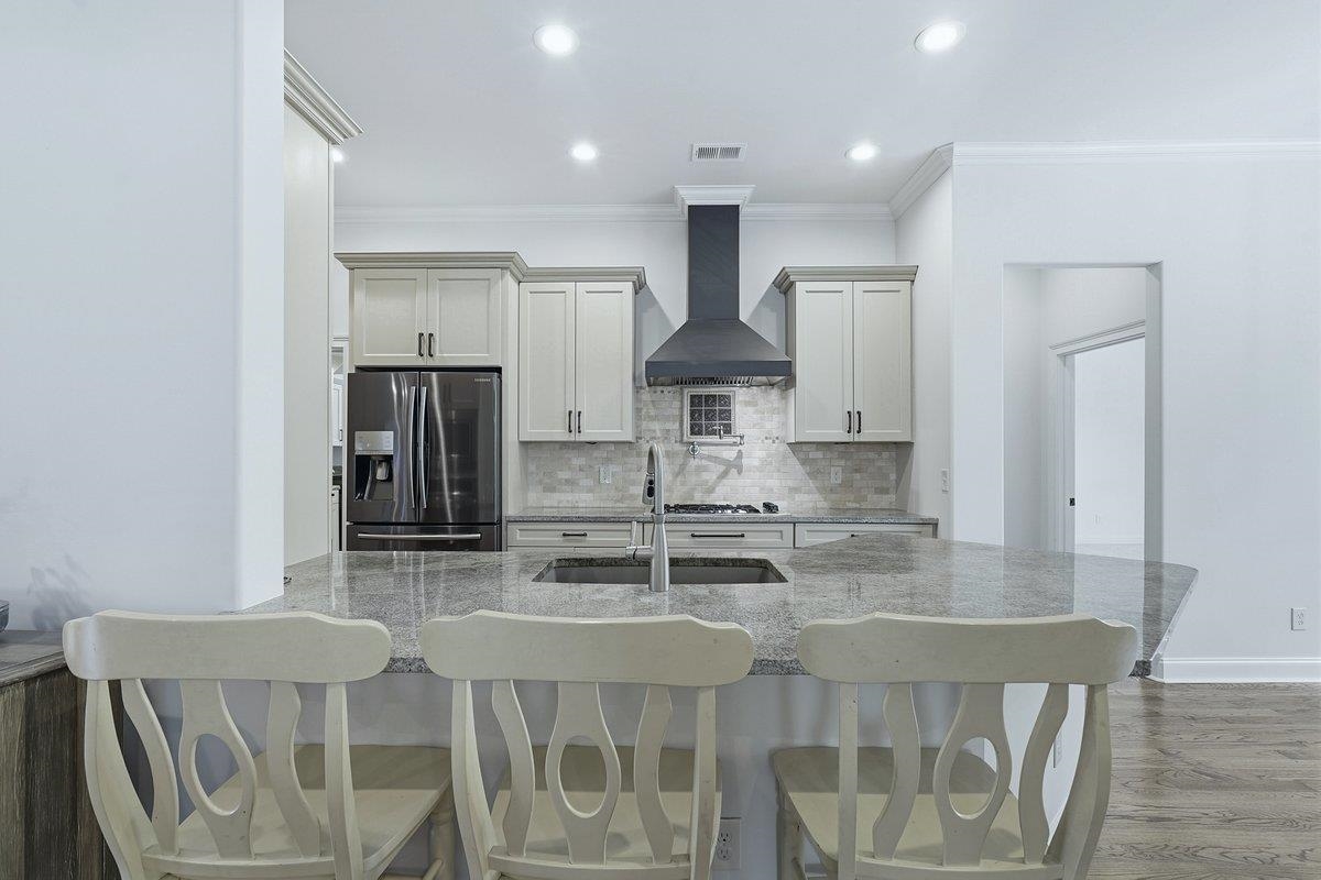 350 Laguna Lane Property Photo 25