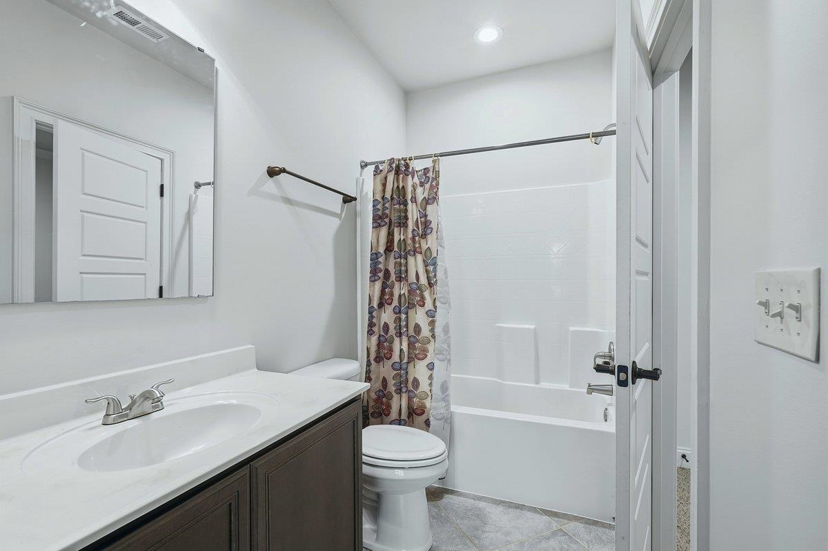 350 Laguna Lane Property Photo 42