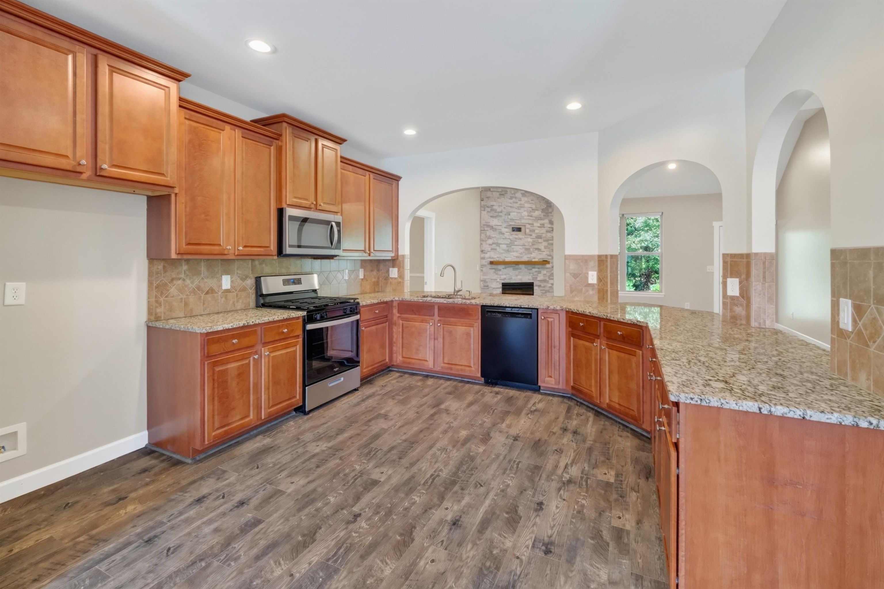 168 E Farrell Drive Property Photo 8