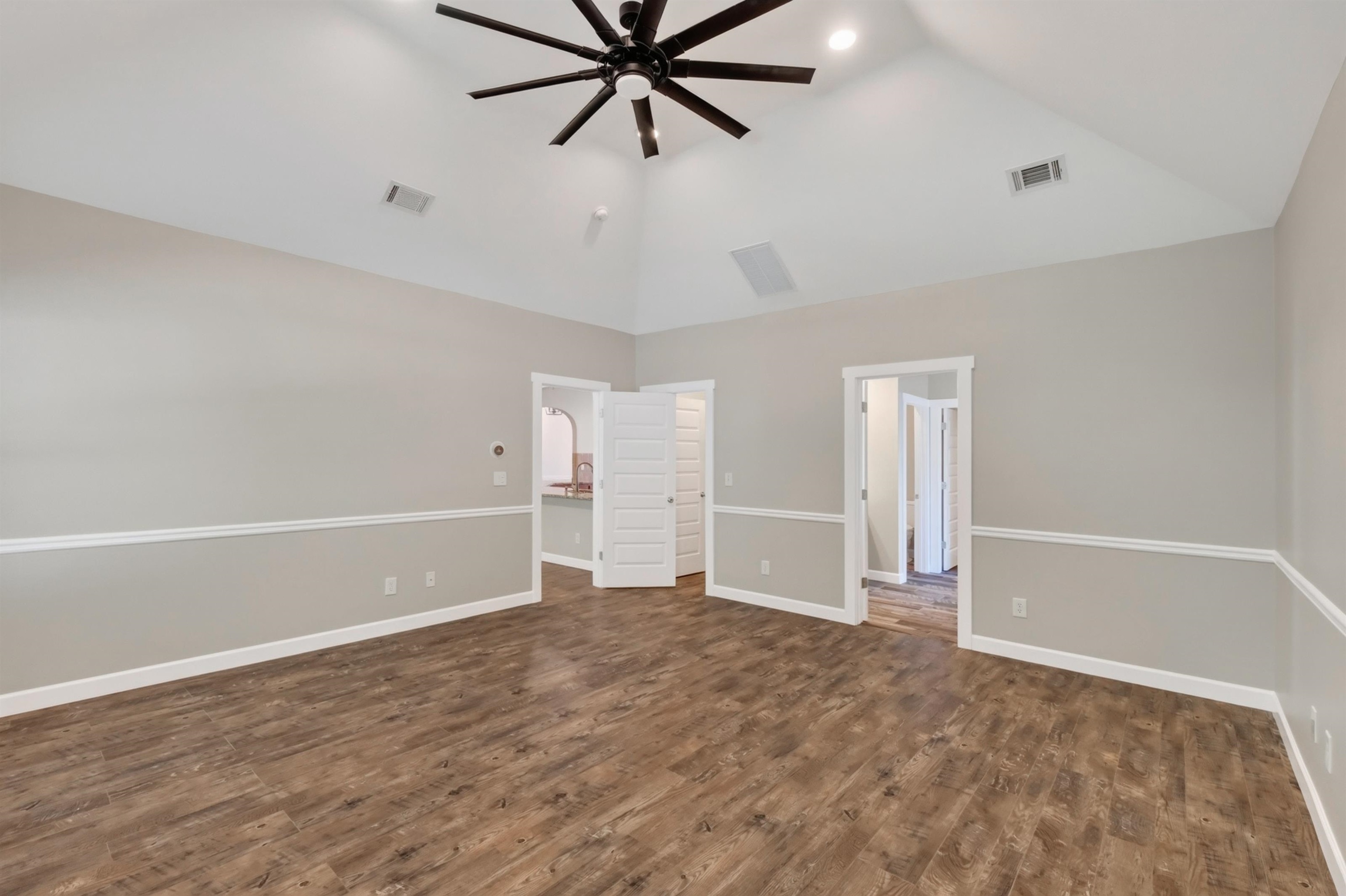 168 E Farrell Drive Property Photo 17