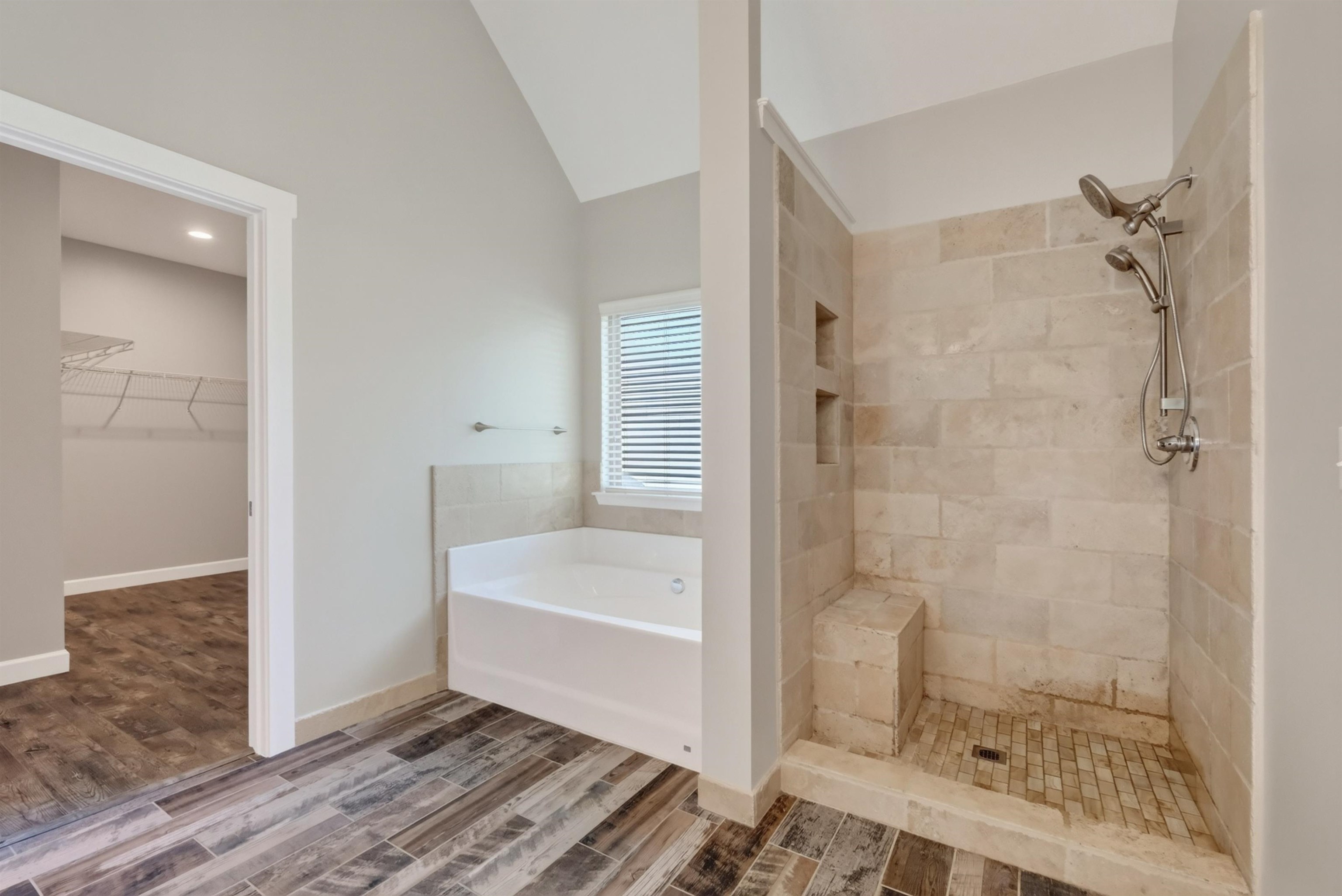 168 E Farrell Drive Property Photo 18