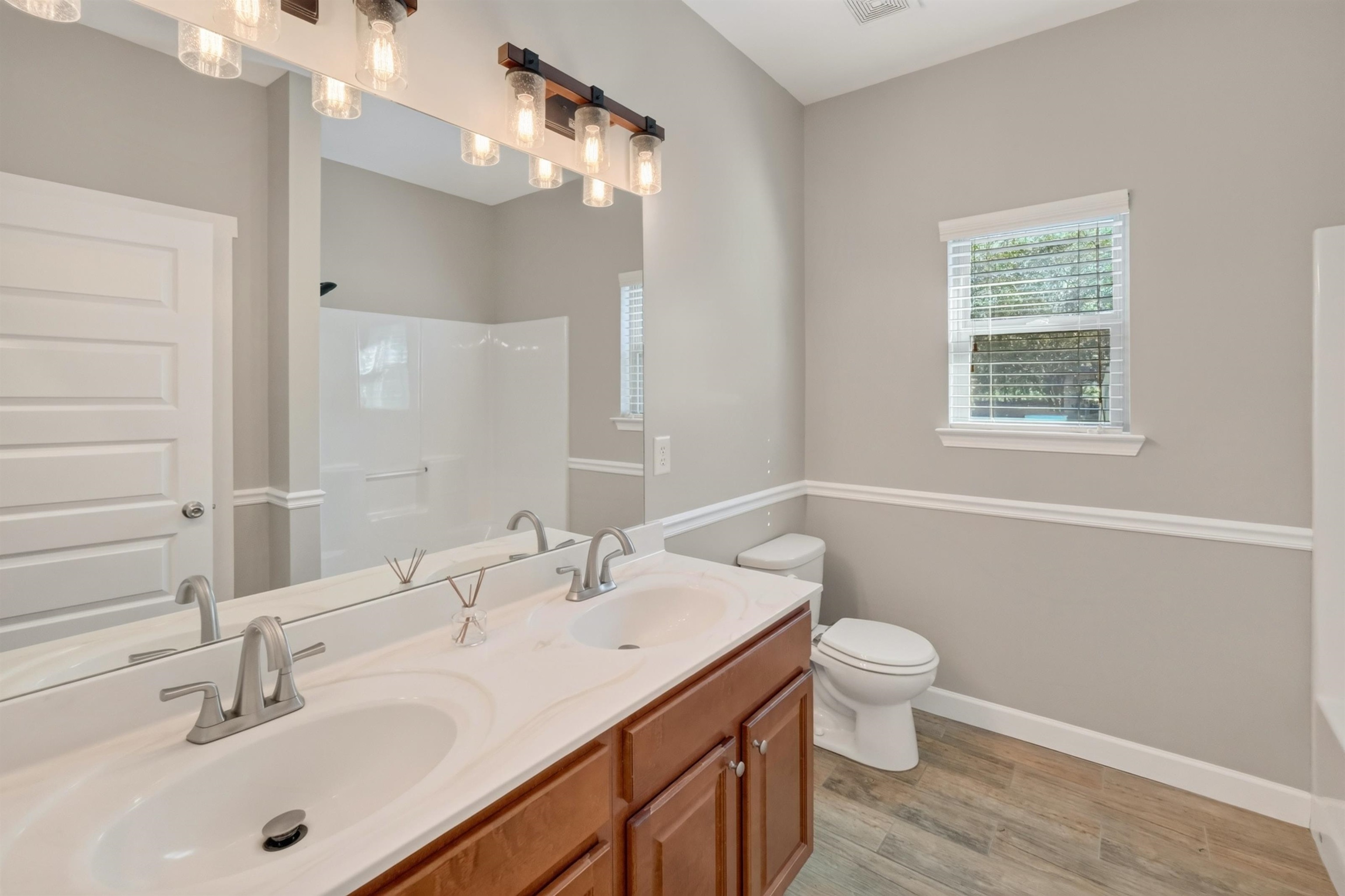 168 E Farrell Drive Property Photo 22