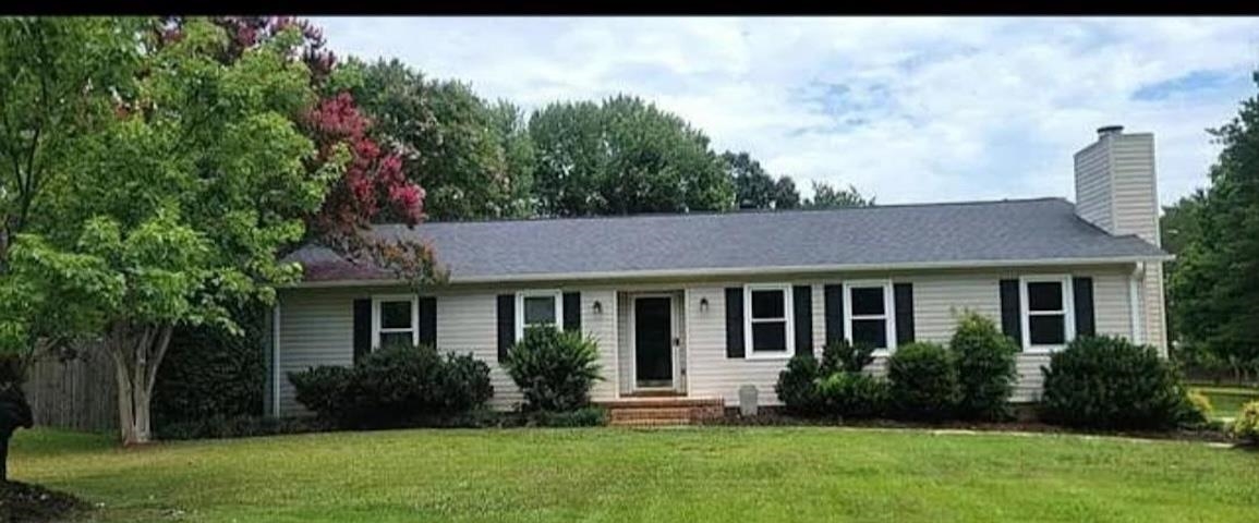 1011 Harness Trail Property Photo 1