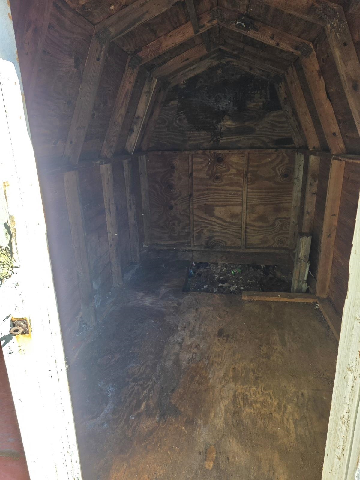 208 Skyline Road Property Photo 10