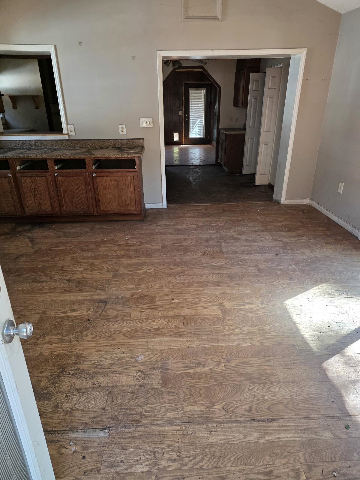 208 Skyline Road Property Photo 11