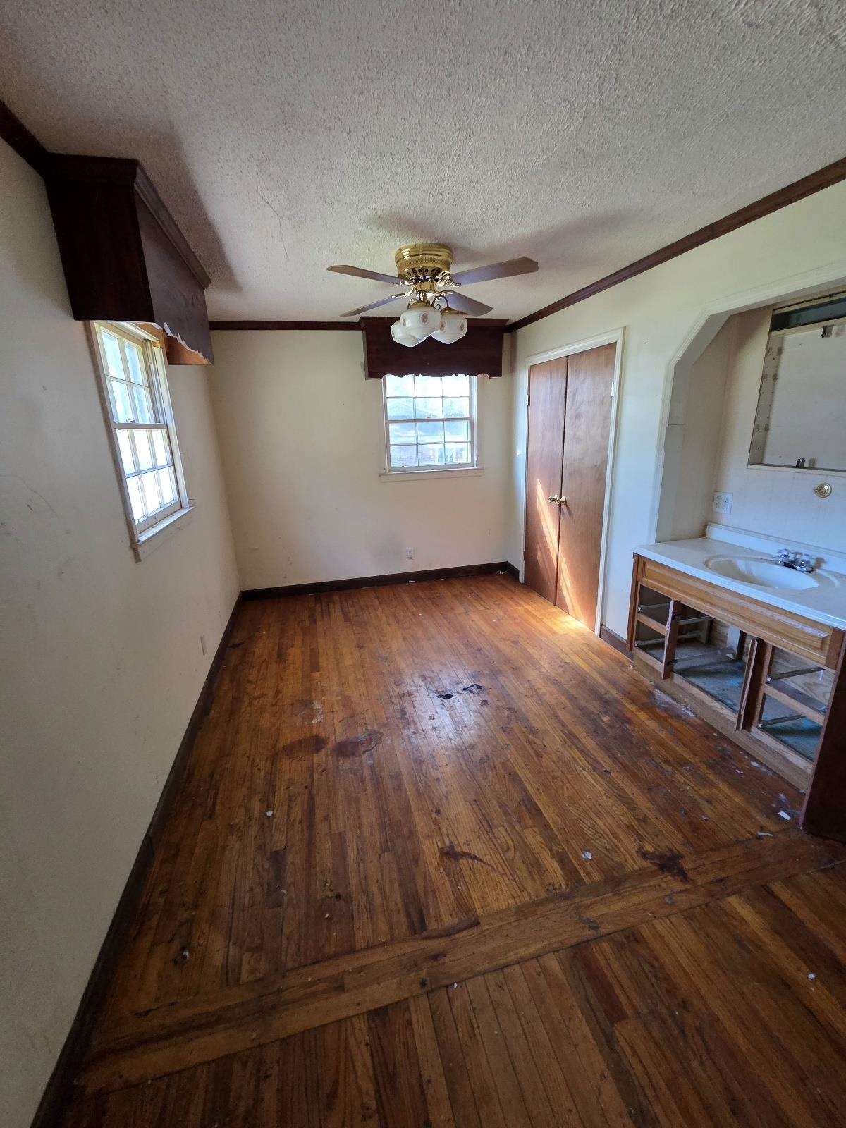 208 Skyline Road Property Photo 18