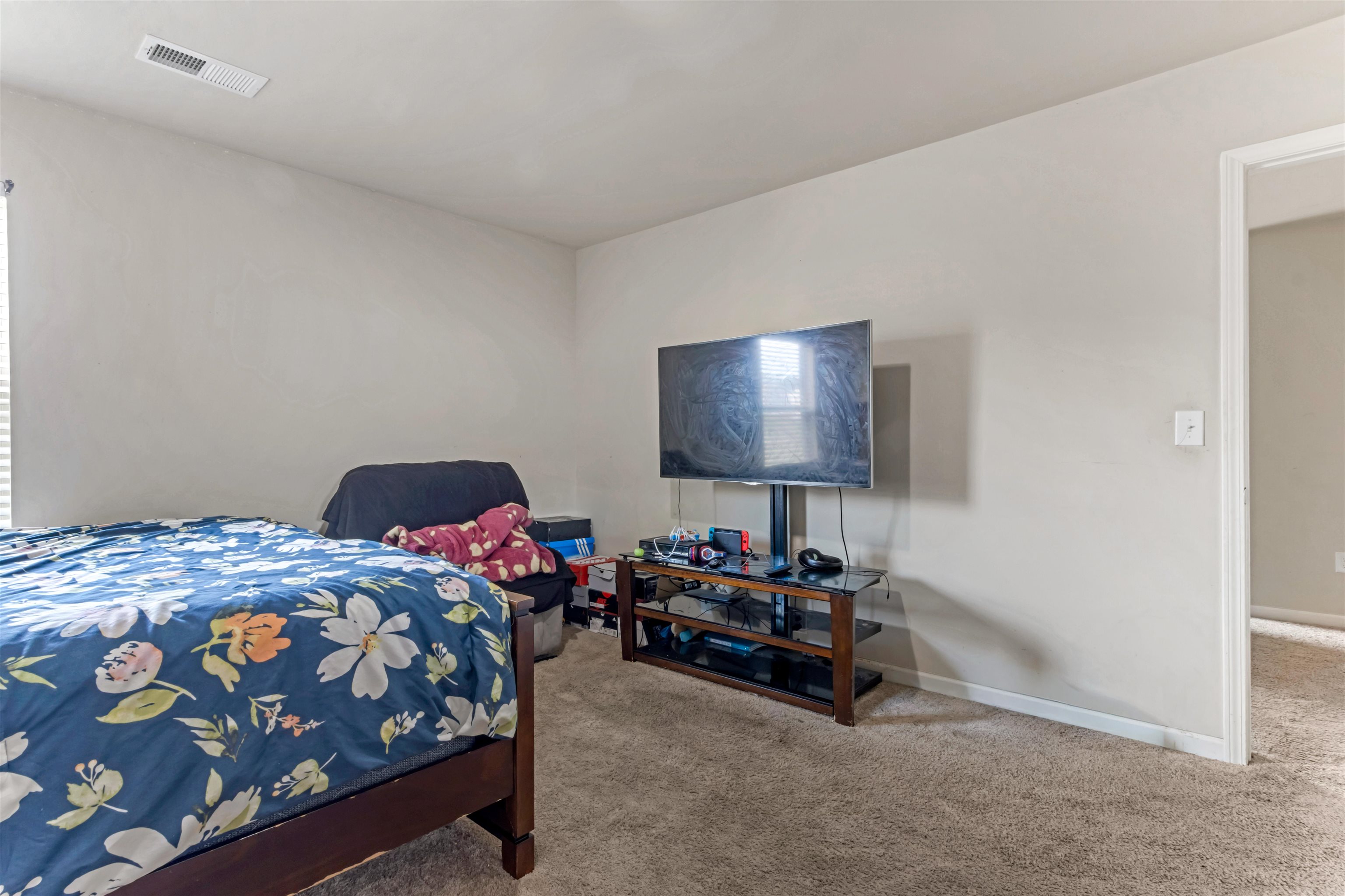 200 Elmhaven Drive Property Photo 19