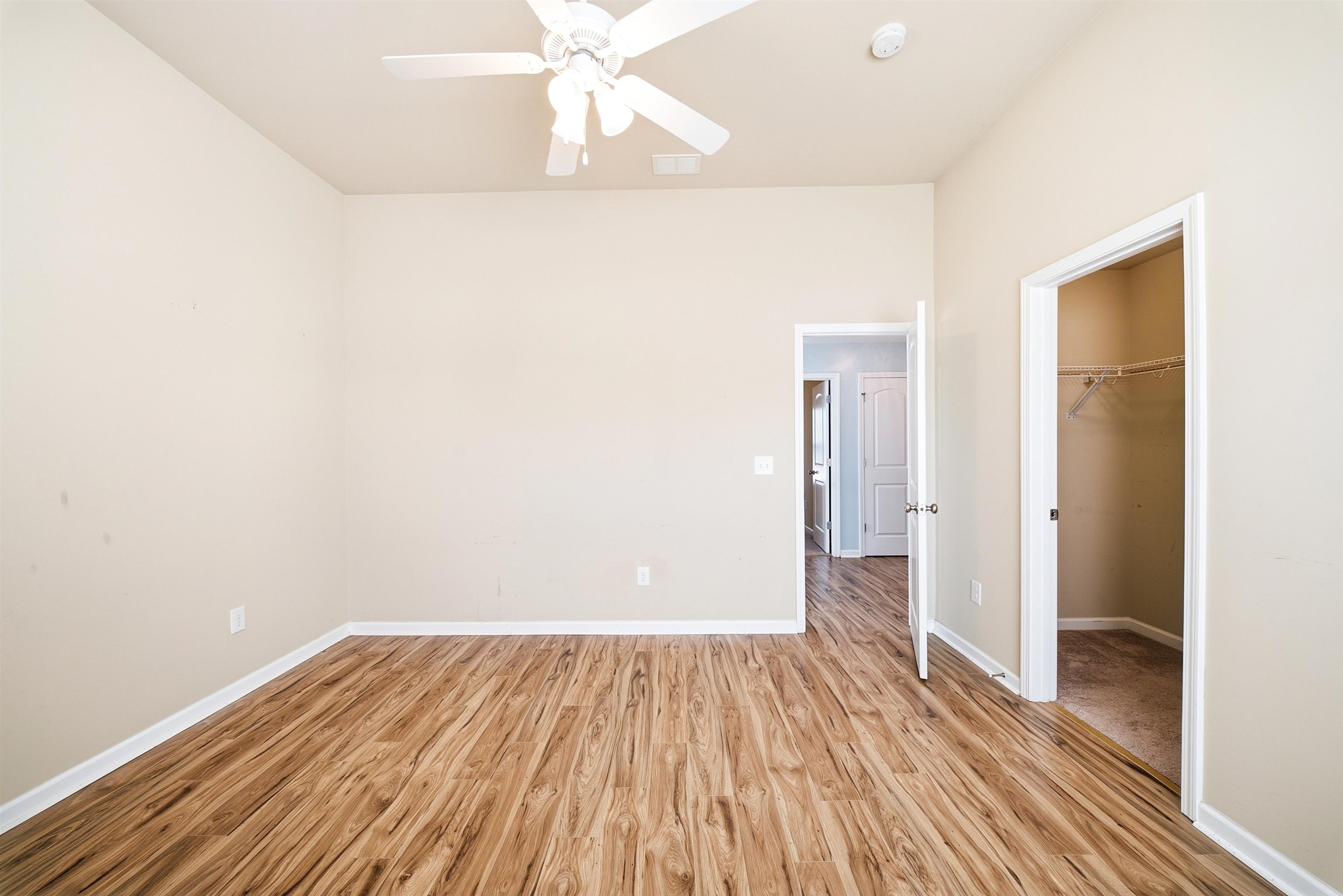 532 W Saddletree Drive Property Photo 19