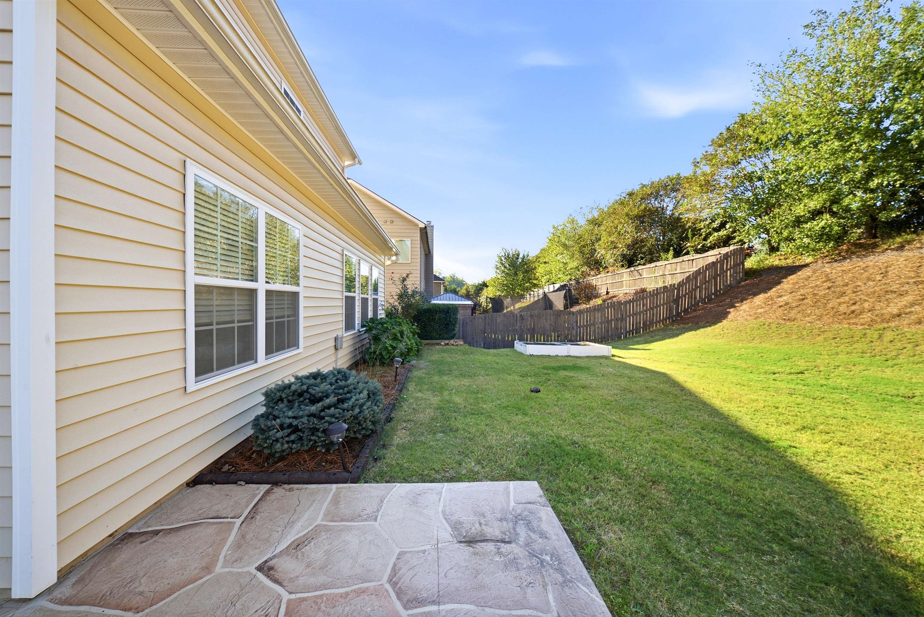 532 W Saddletree Drive Property Photo 28