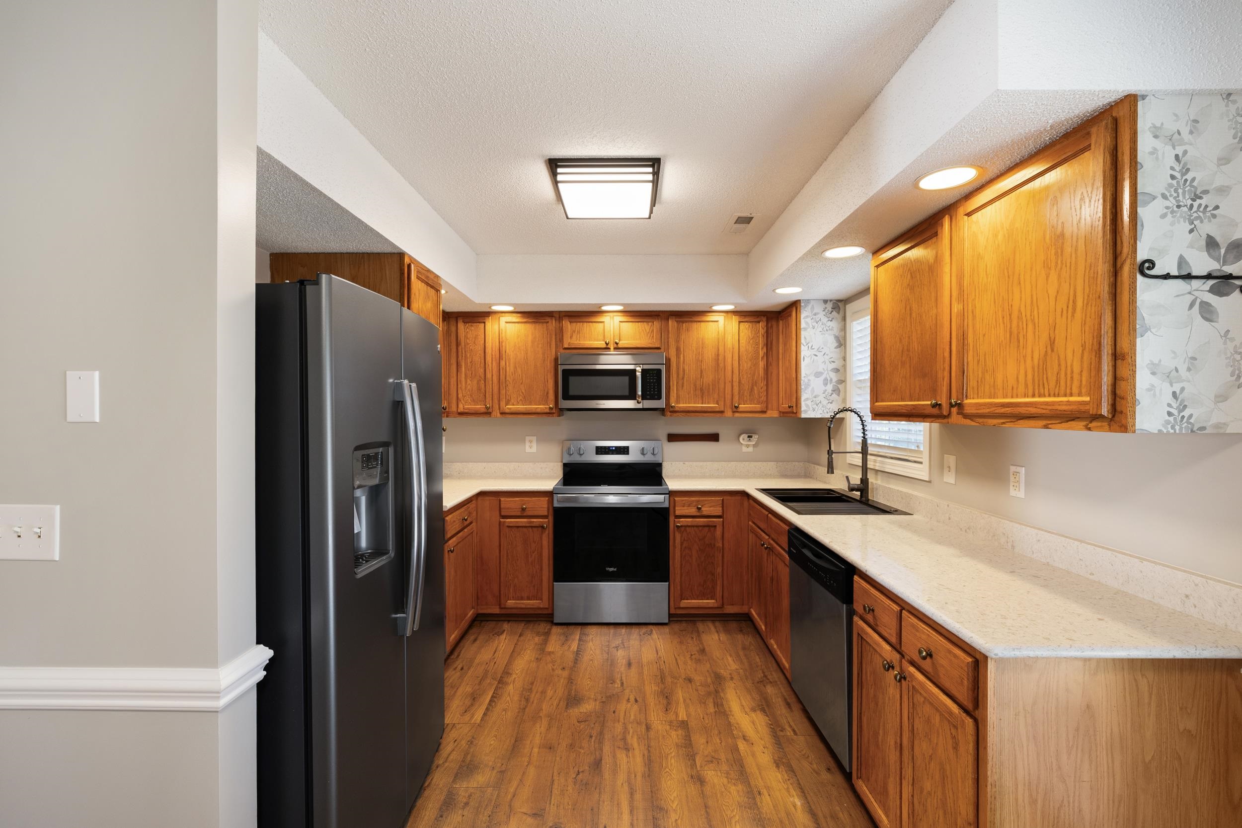 300 Cunningham Road Property Photo 11