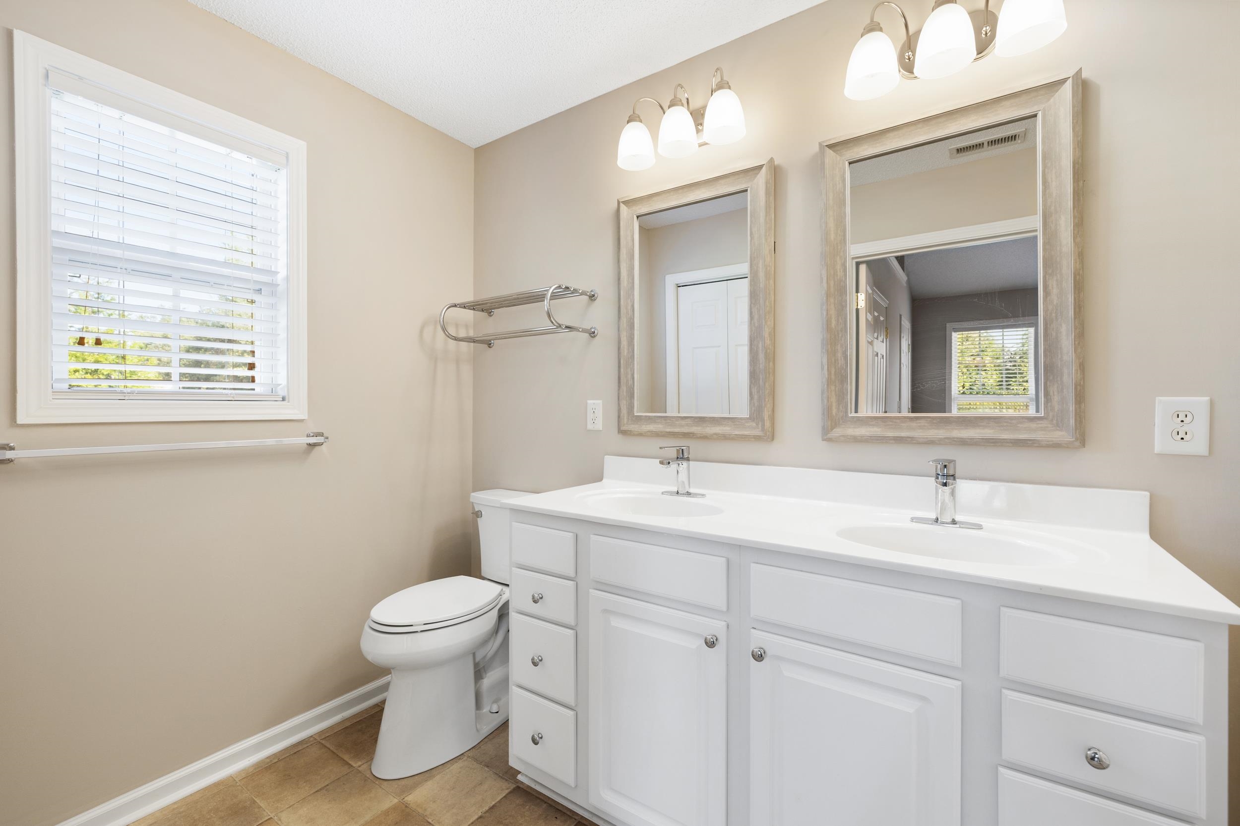 300 Cunningham Road Property Photo 14