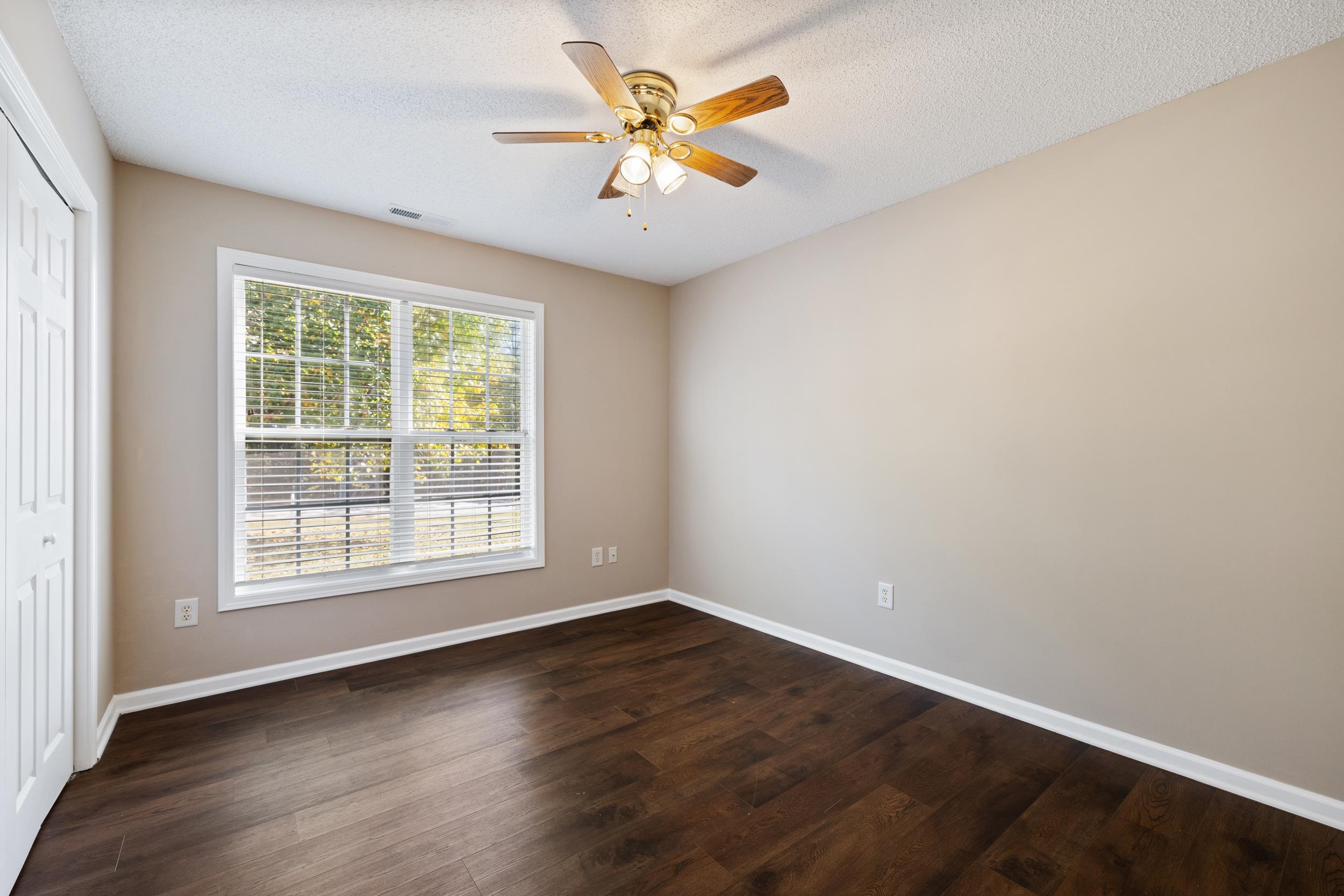 300 Cunningham Road Property Photo 17