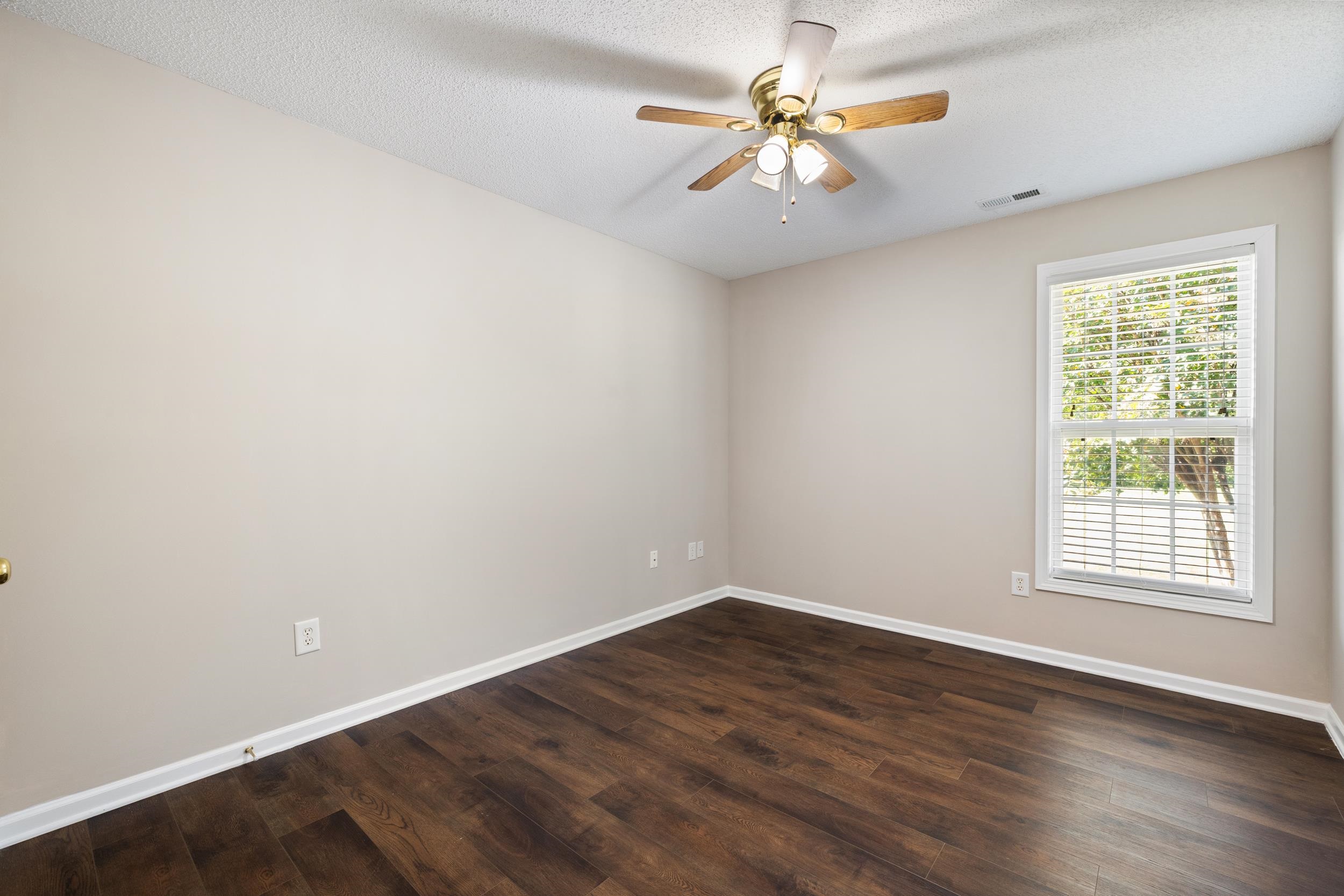 300 Cunningham Road Property Photo 20