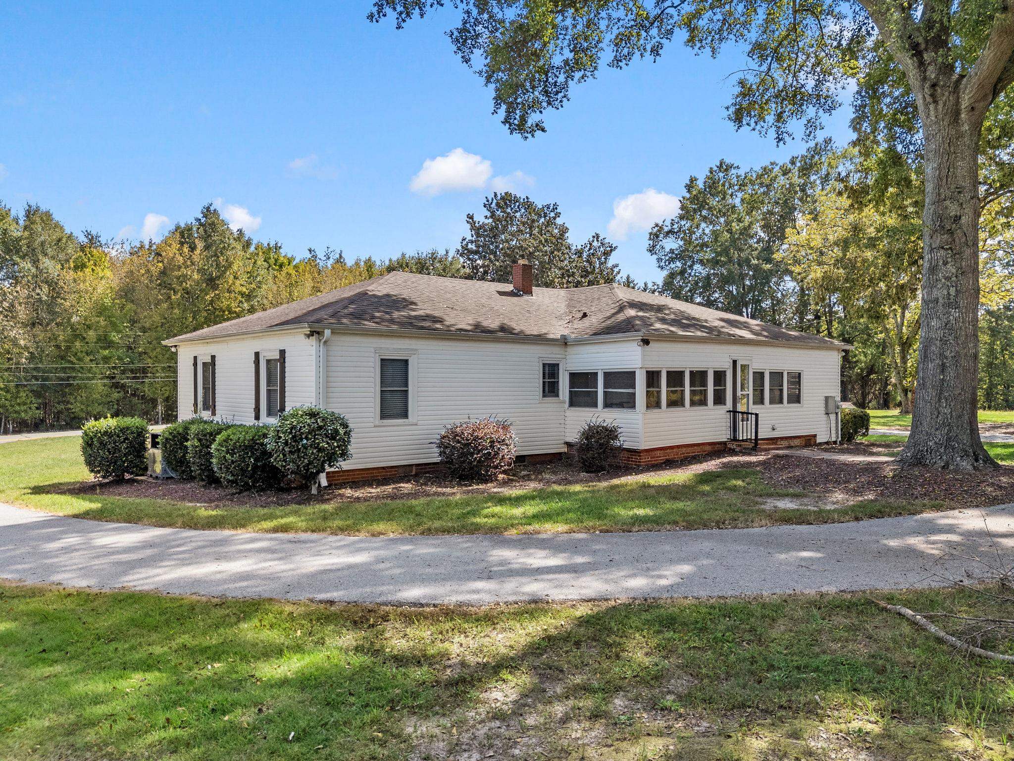 775 Dickson Road Property Photo 36