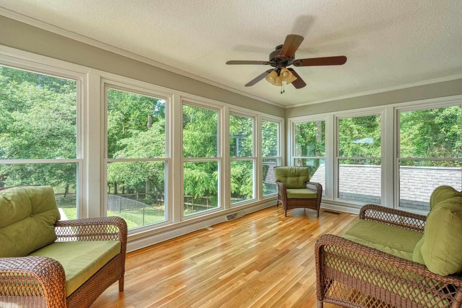 102 Hickory Hollow Drive Property Photo 14