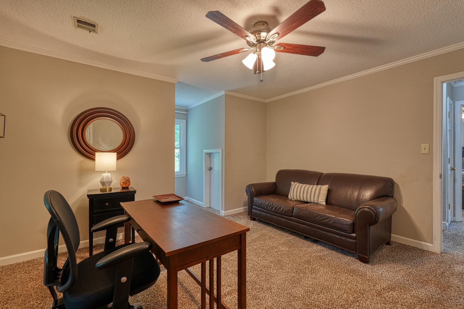 102 Hickory Hollow Drive Property Photo 18