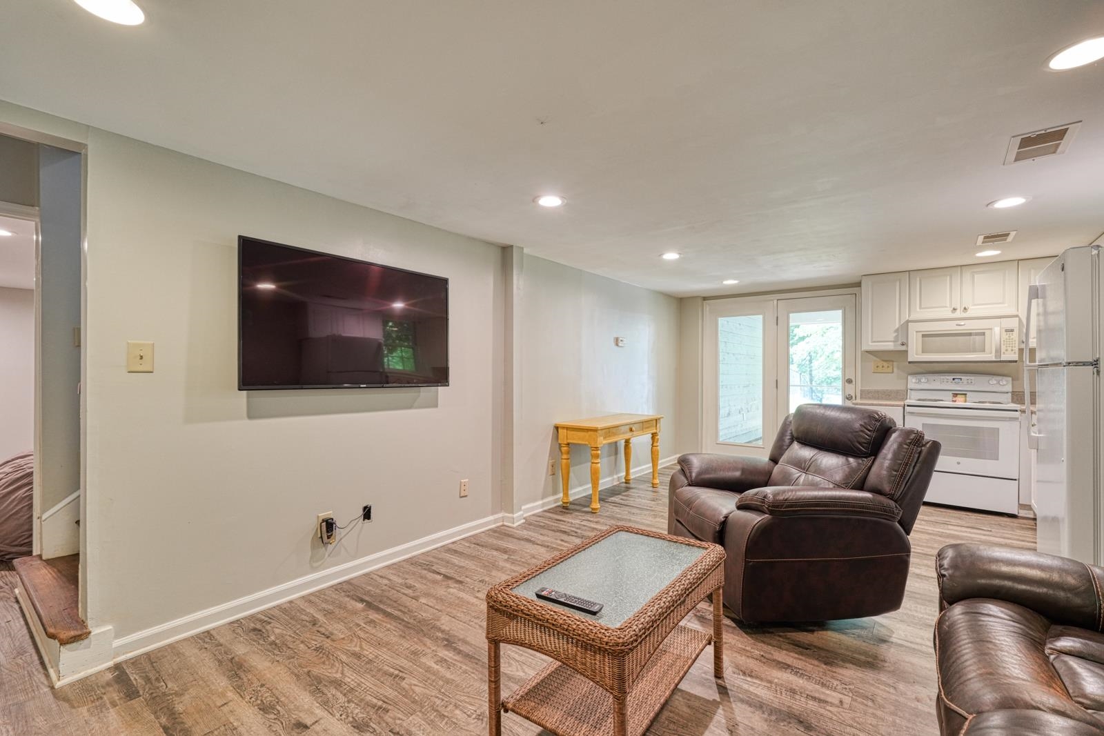102 Hickory Hollow Drive Property Photo 30