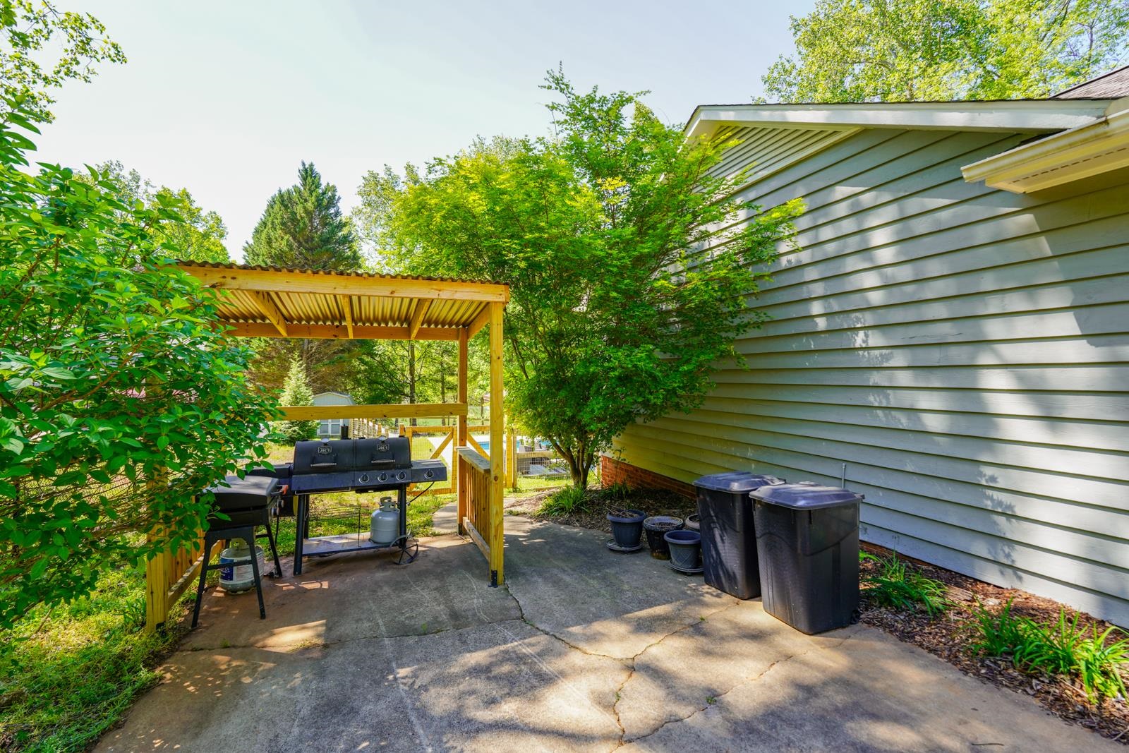 102 Hickory Hollow Drive Property Photo 42