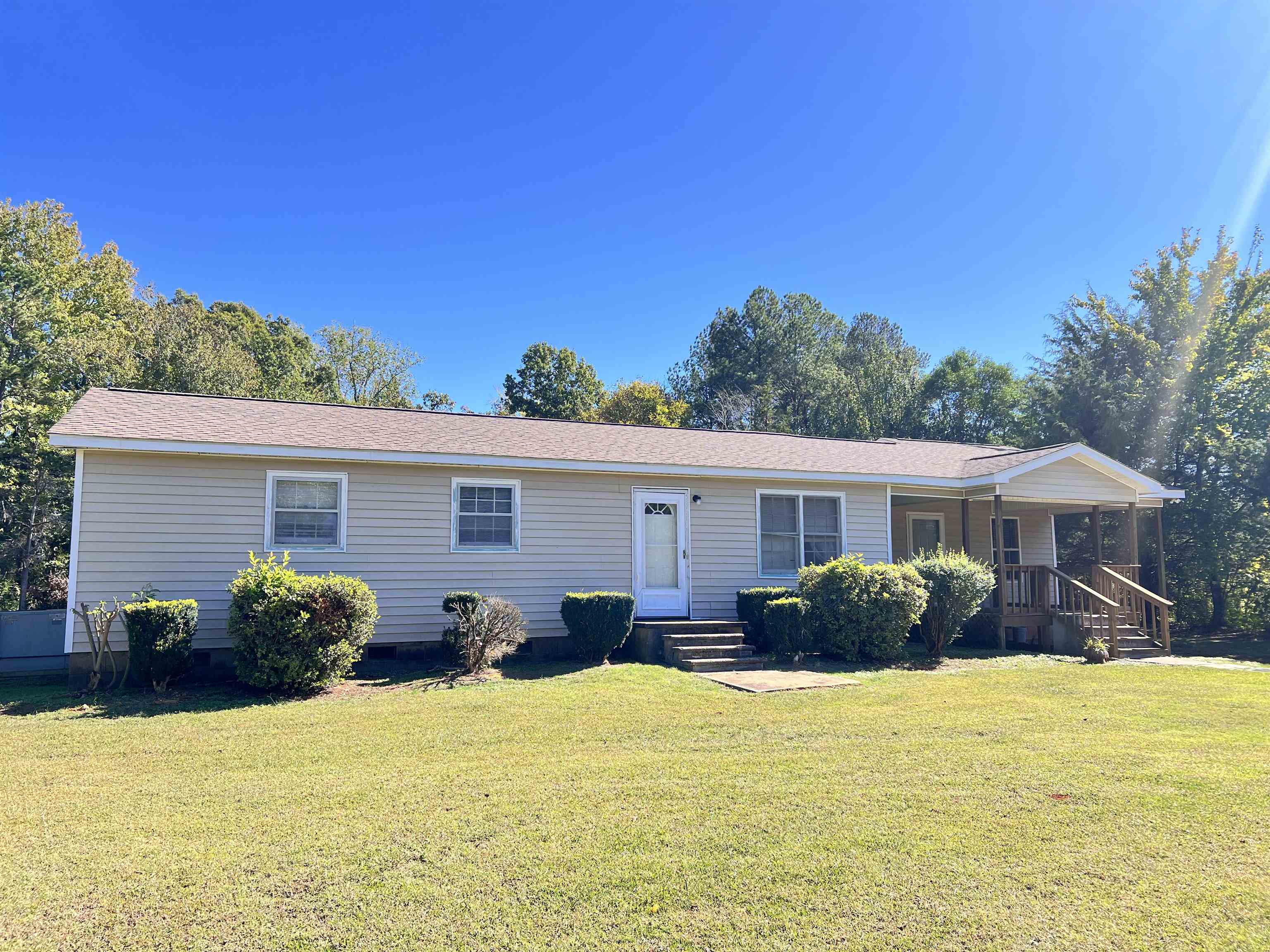 216 Imperial Drive Property Photo 2