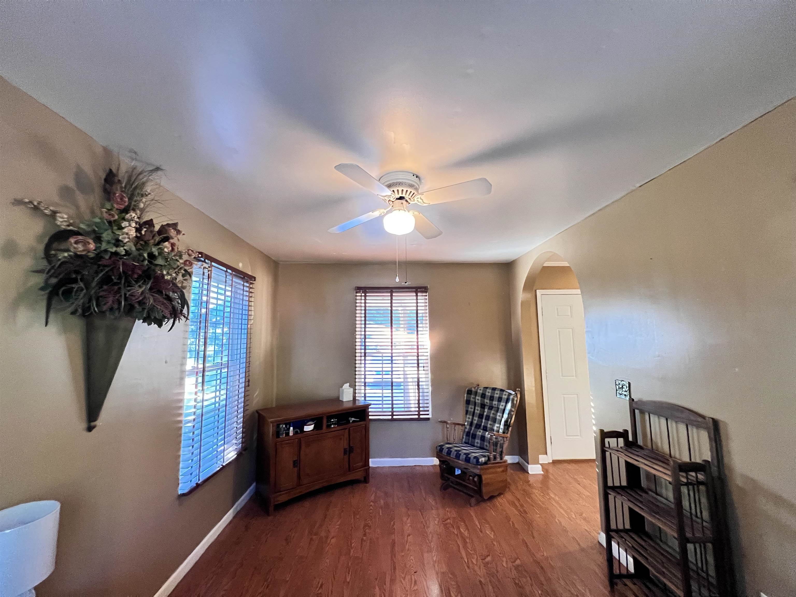 216 Imperial Drive Property Photo 5