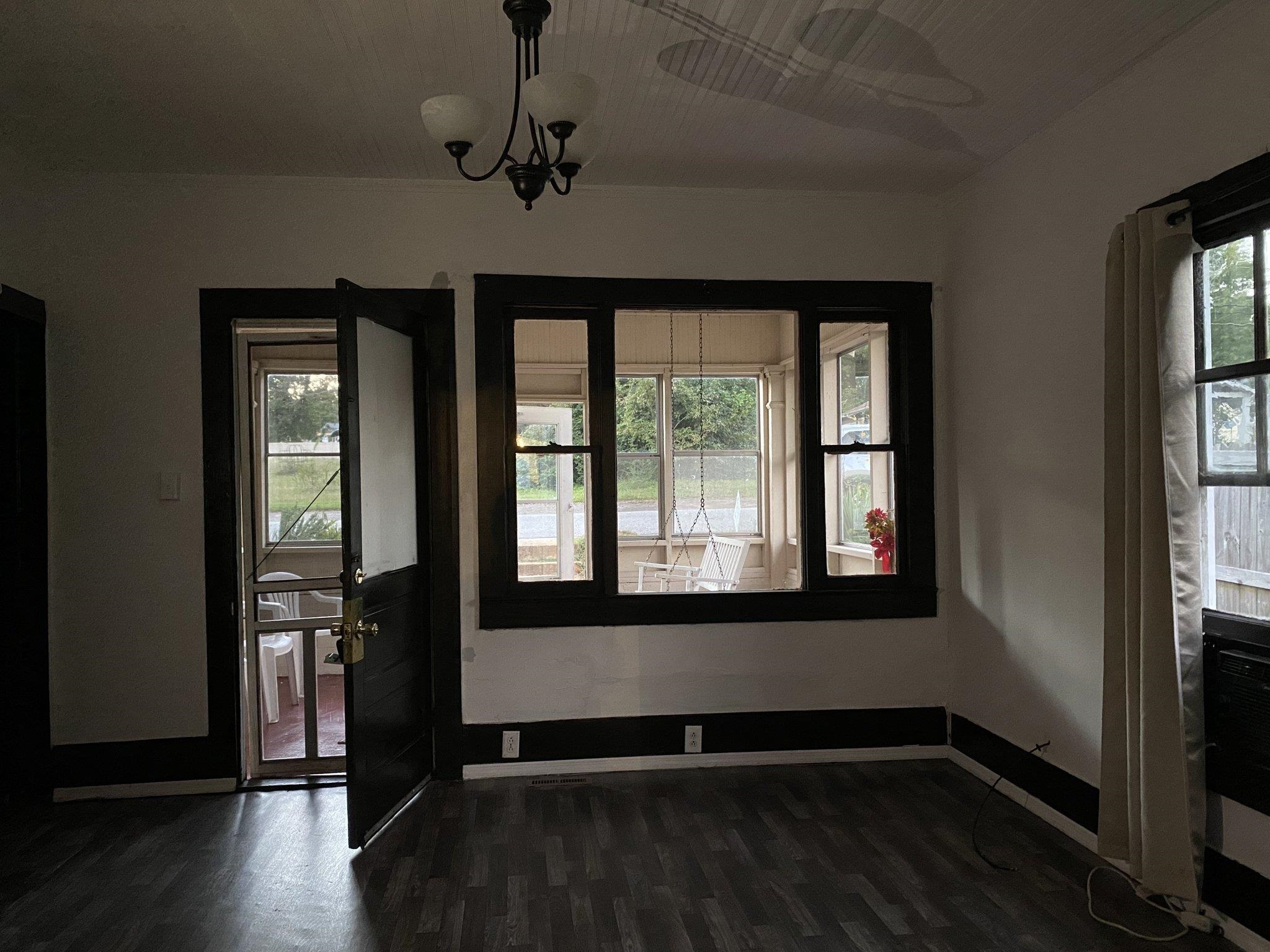 907 S Johnson Street Property Photo 5