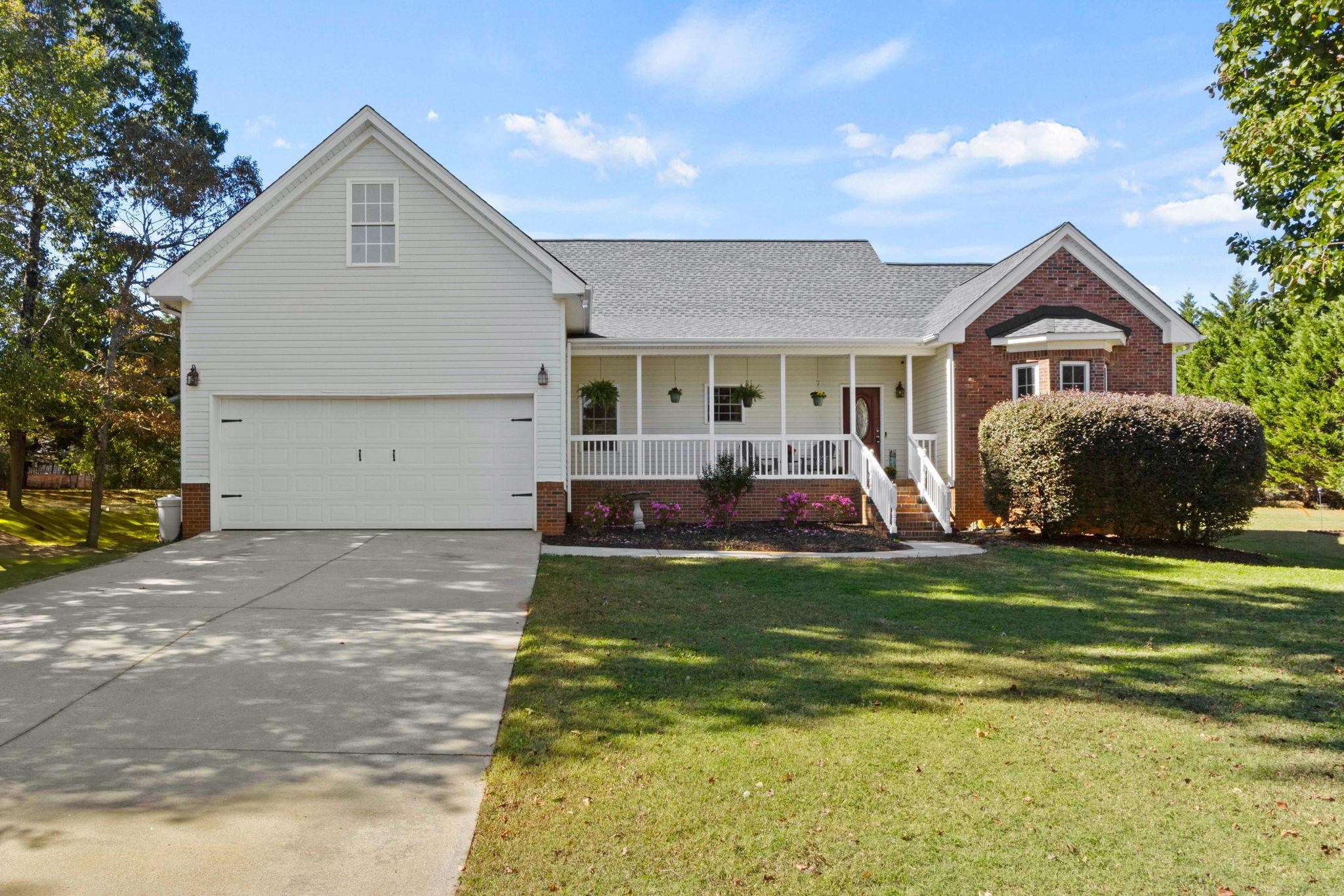 111 Quartermein Court Property Photo 1