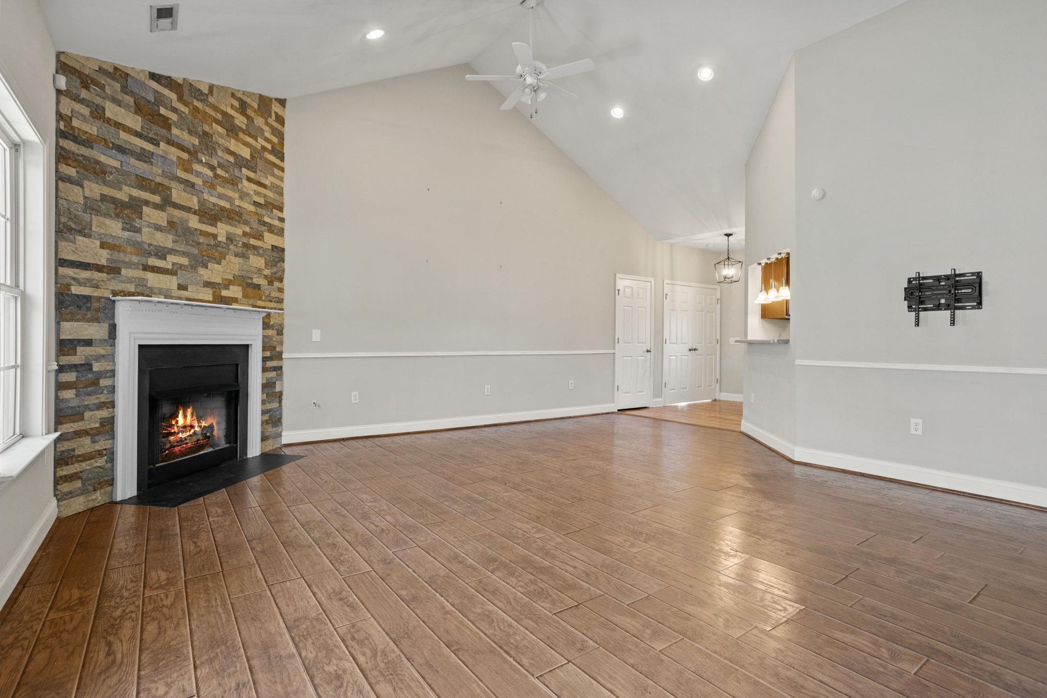 111 Quartermein Court Property Photo 8