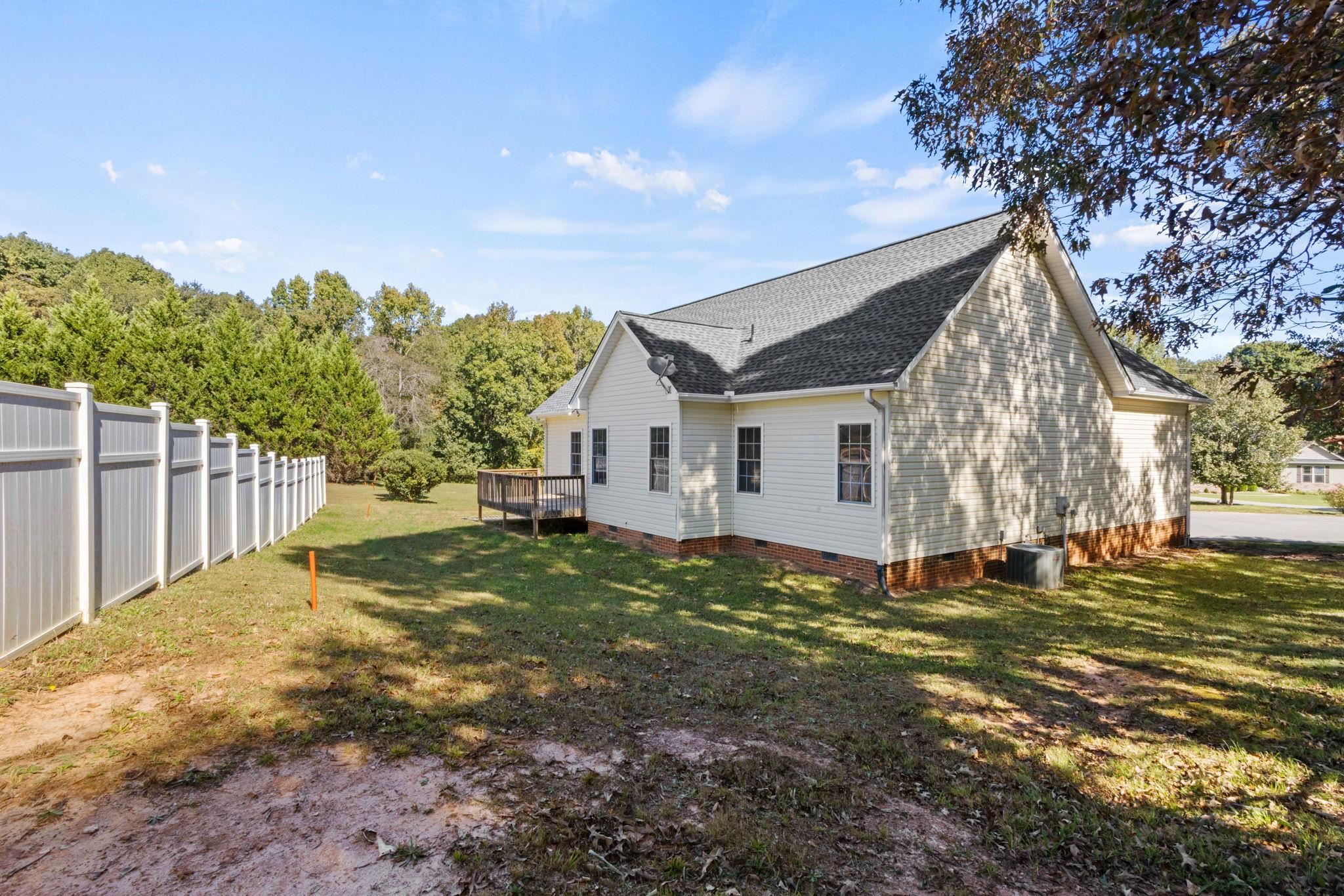 111 Quartermein Court Property Photo 29