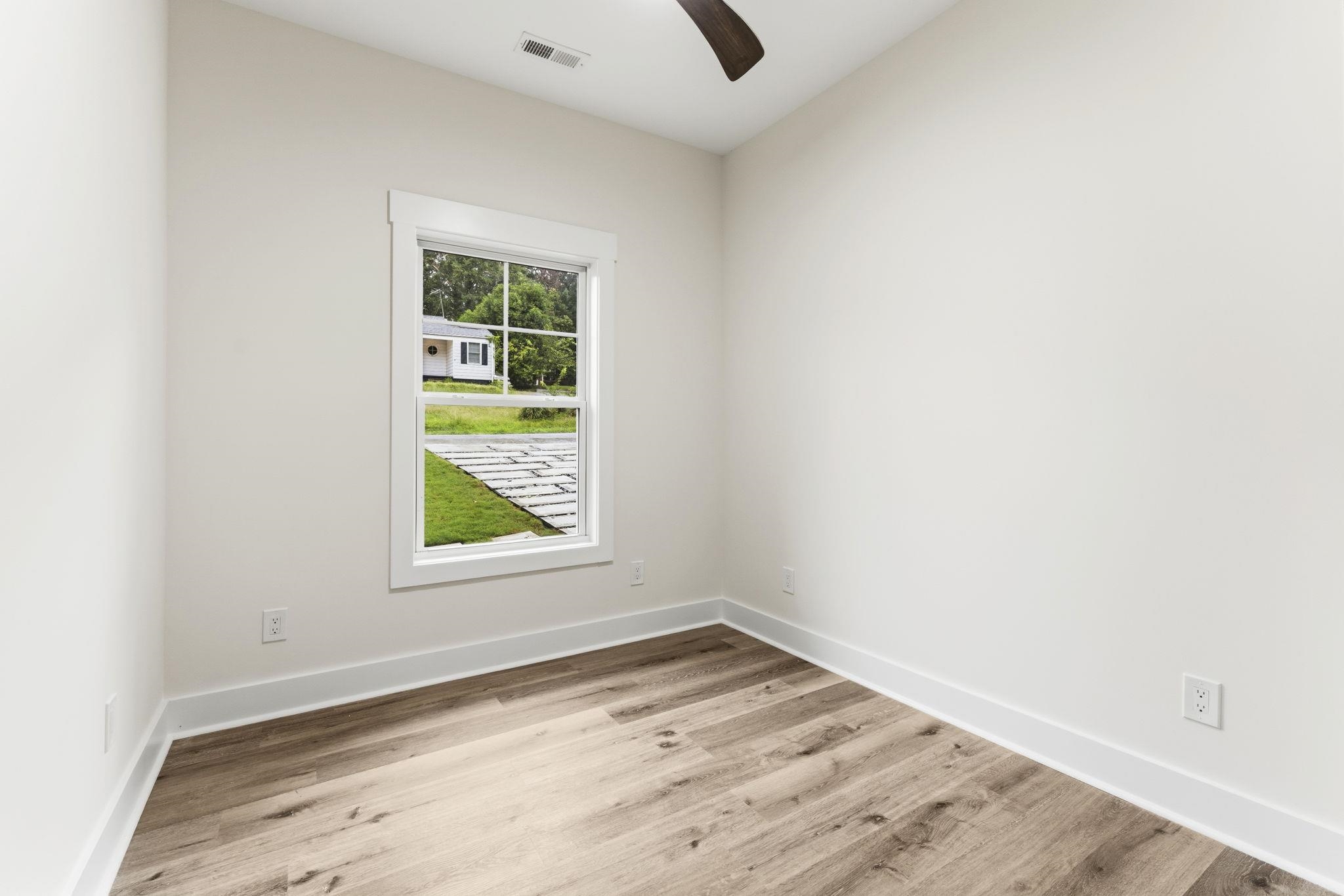 206 Princeton Avenue Property Photo 23