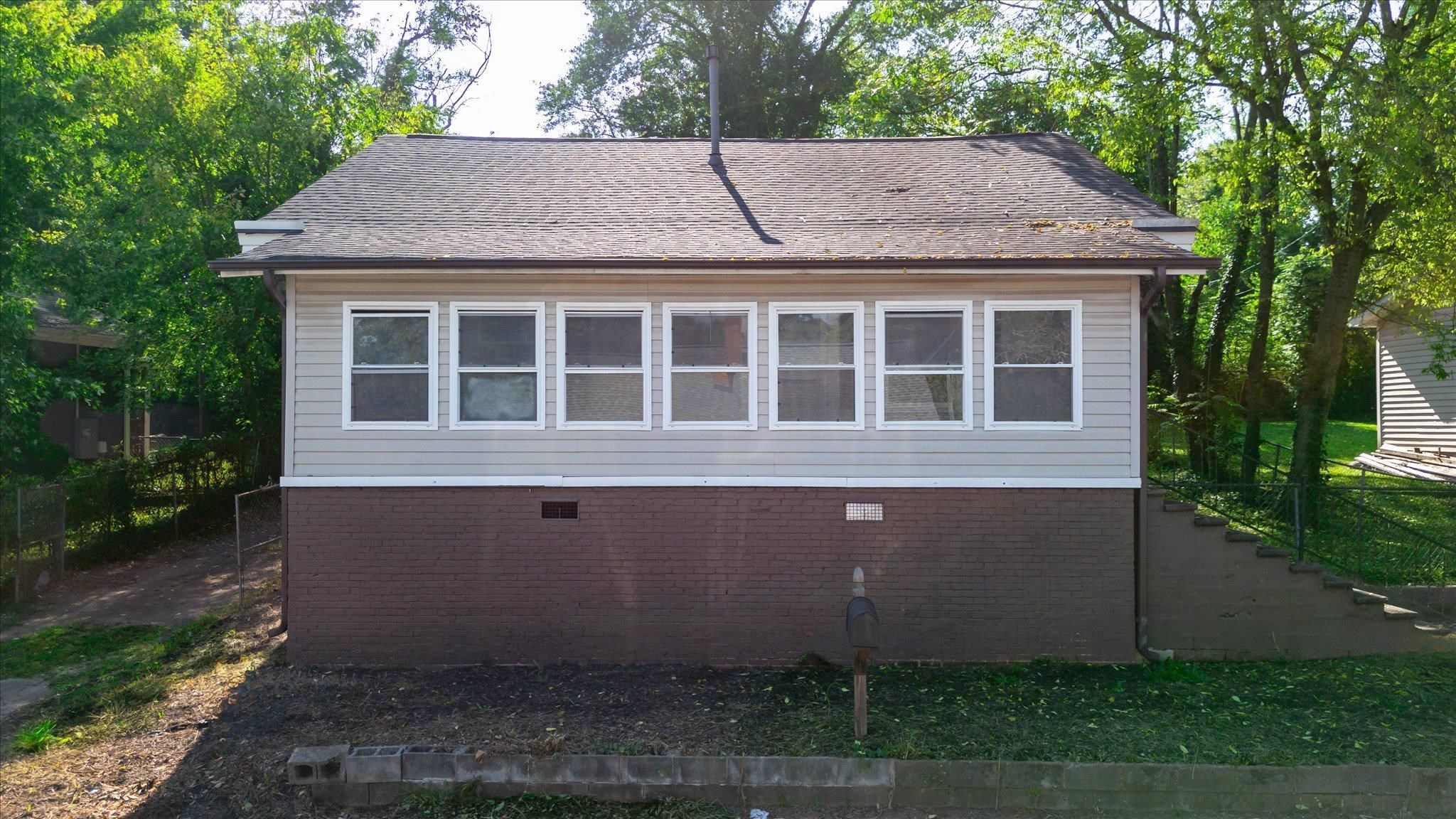 33 Ross Street Property Photo 2