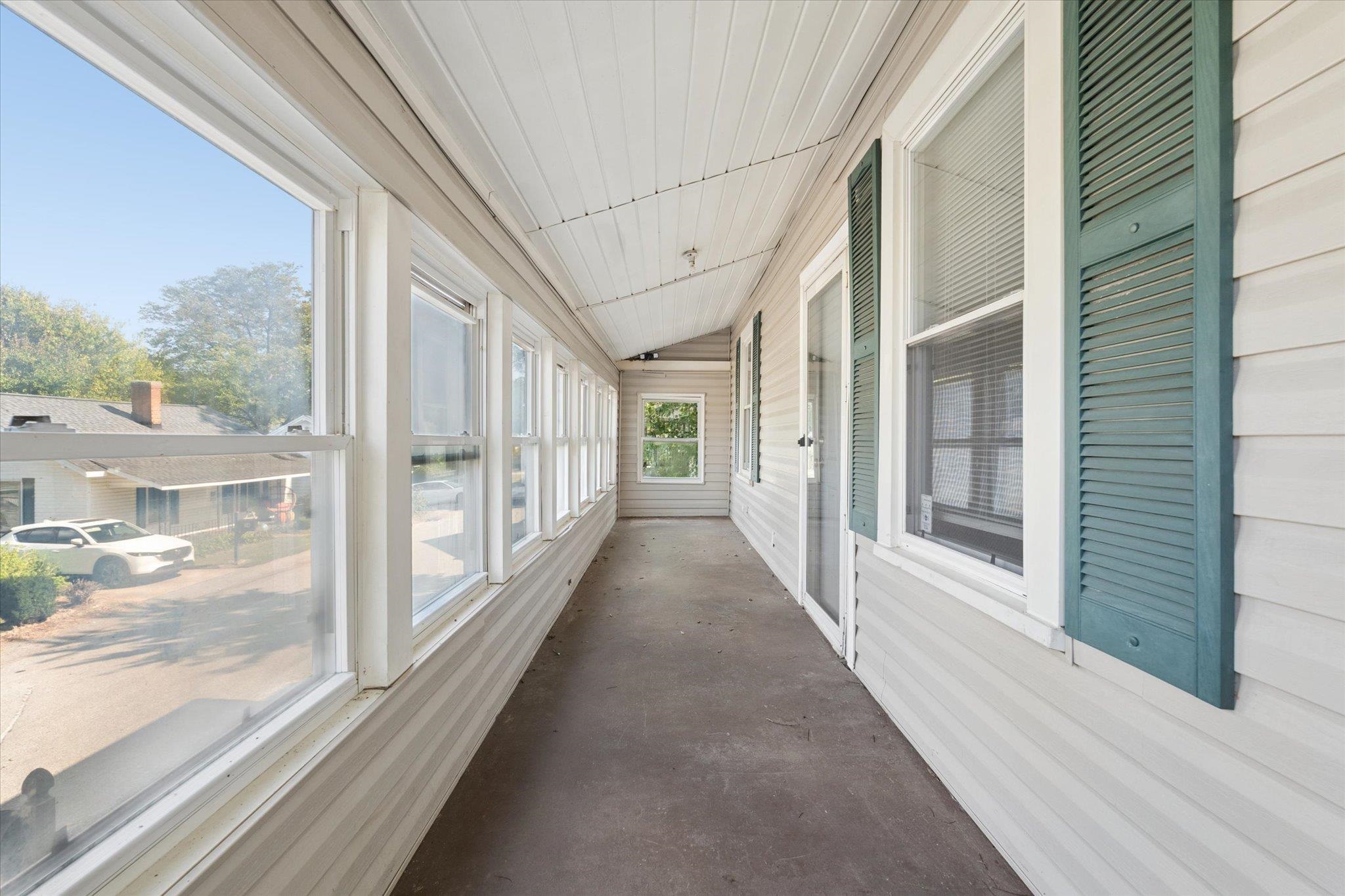 33 Ross Street Property Photo 4