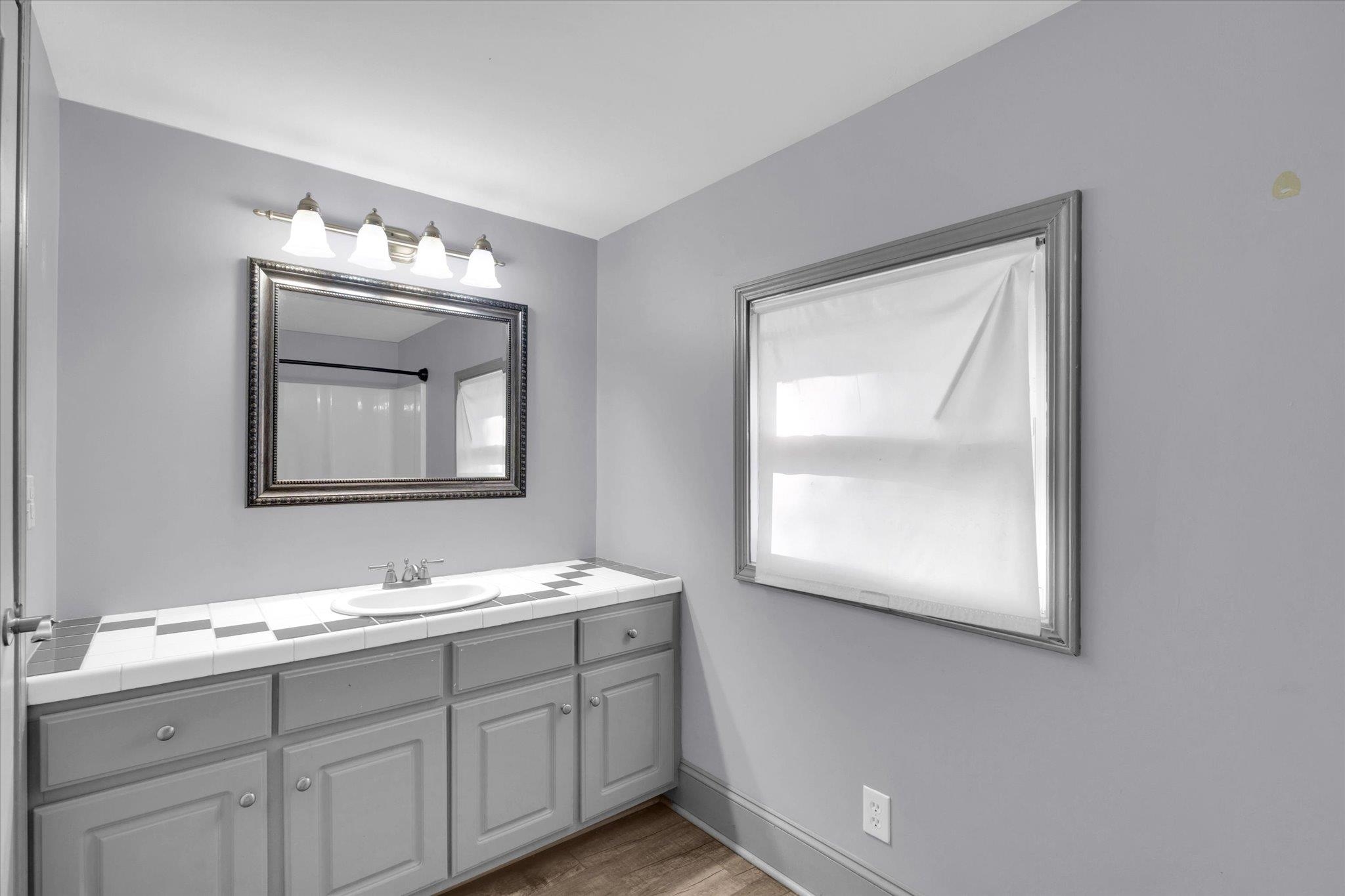 33 Ross Street Property Photo 16