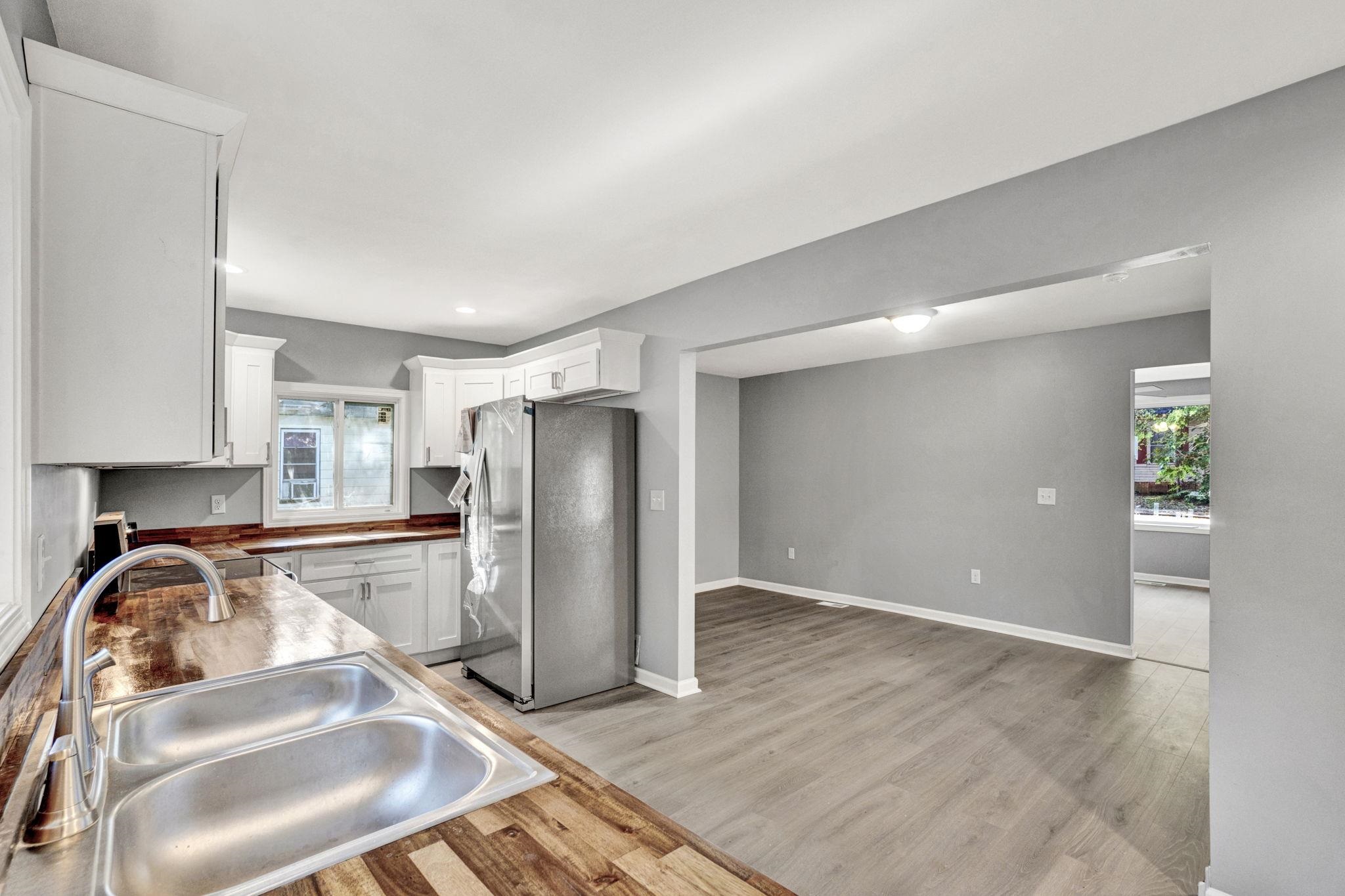 202 Holland Street Property Photo 11