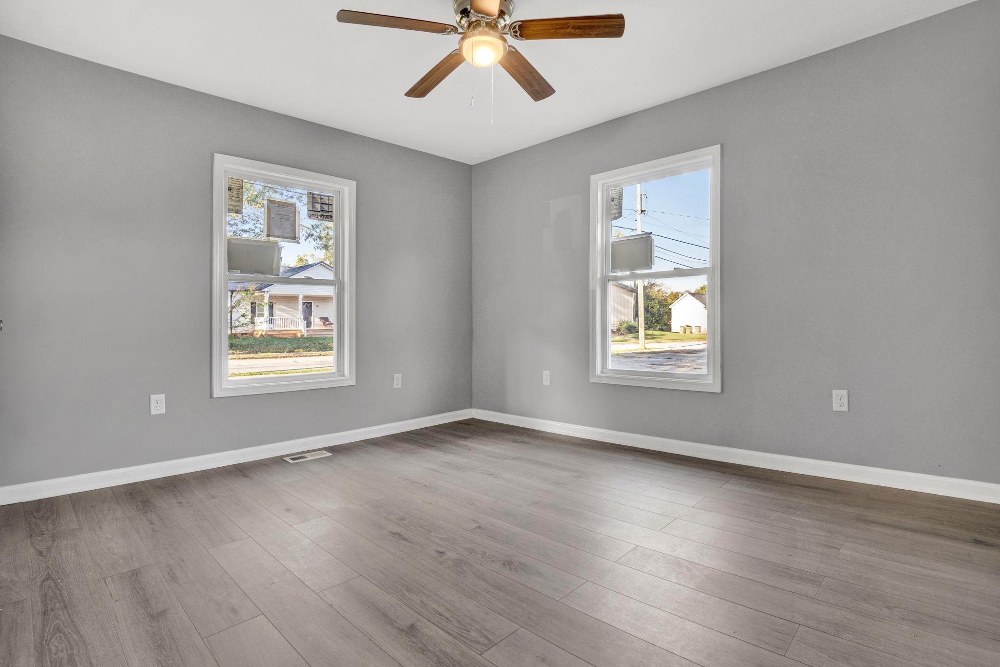 202 Holland Street Property Photo 29