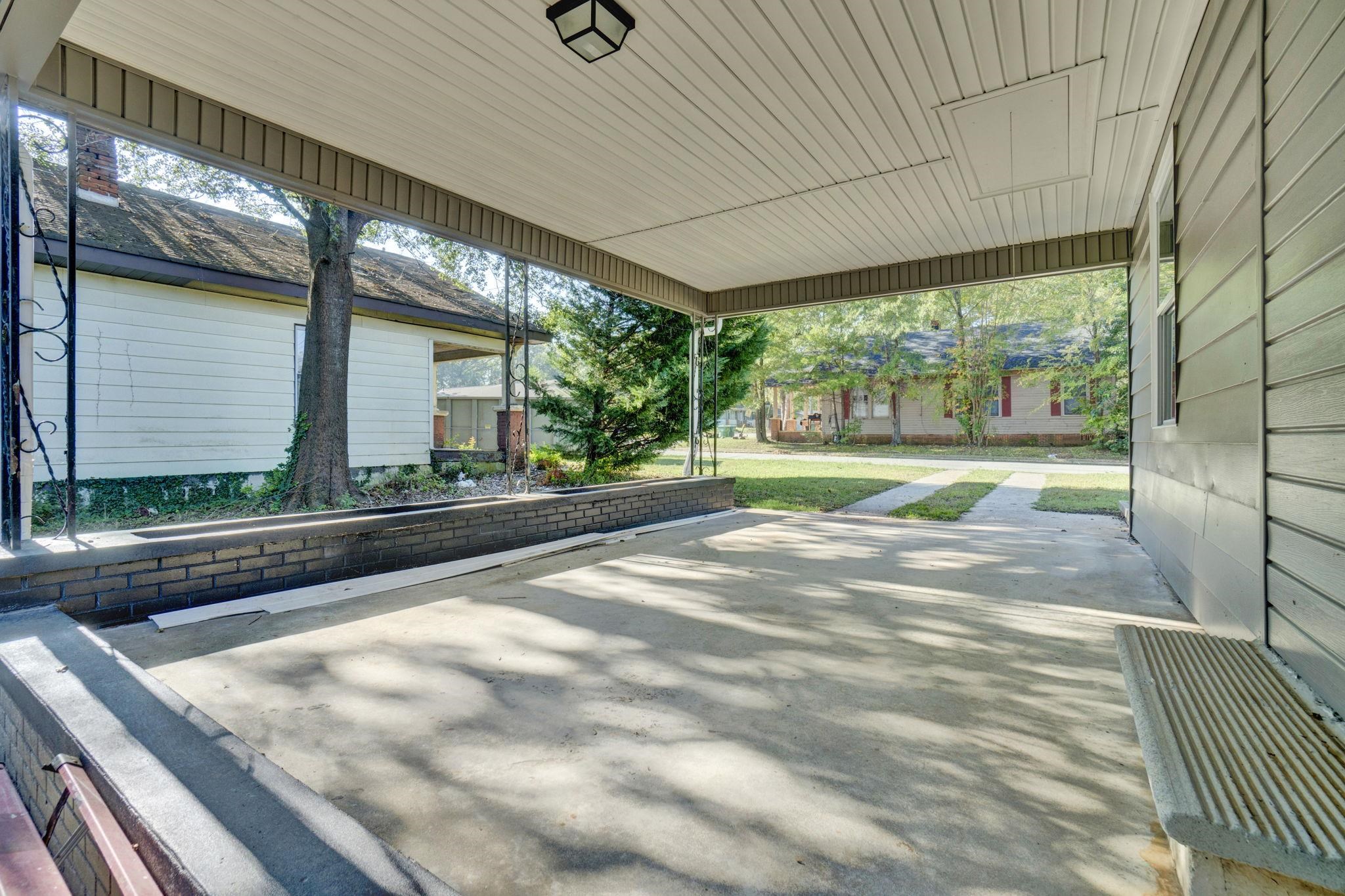 202 Holland Street Property Photo 37