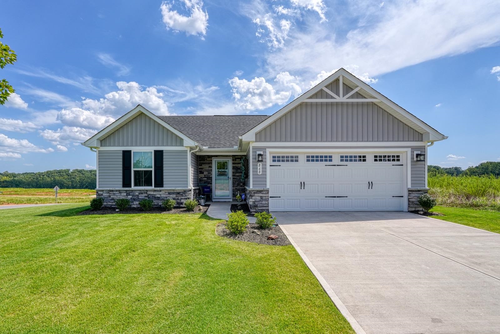 868 Meadowbrook Road Property Photo 1