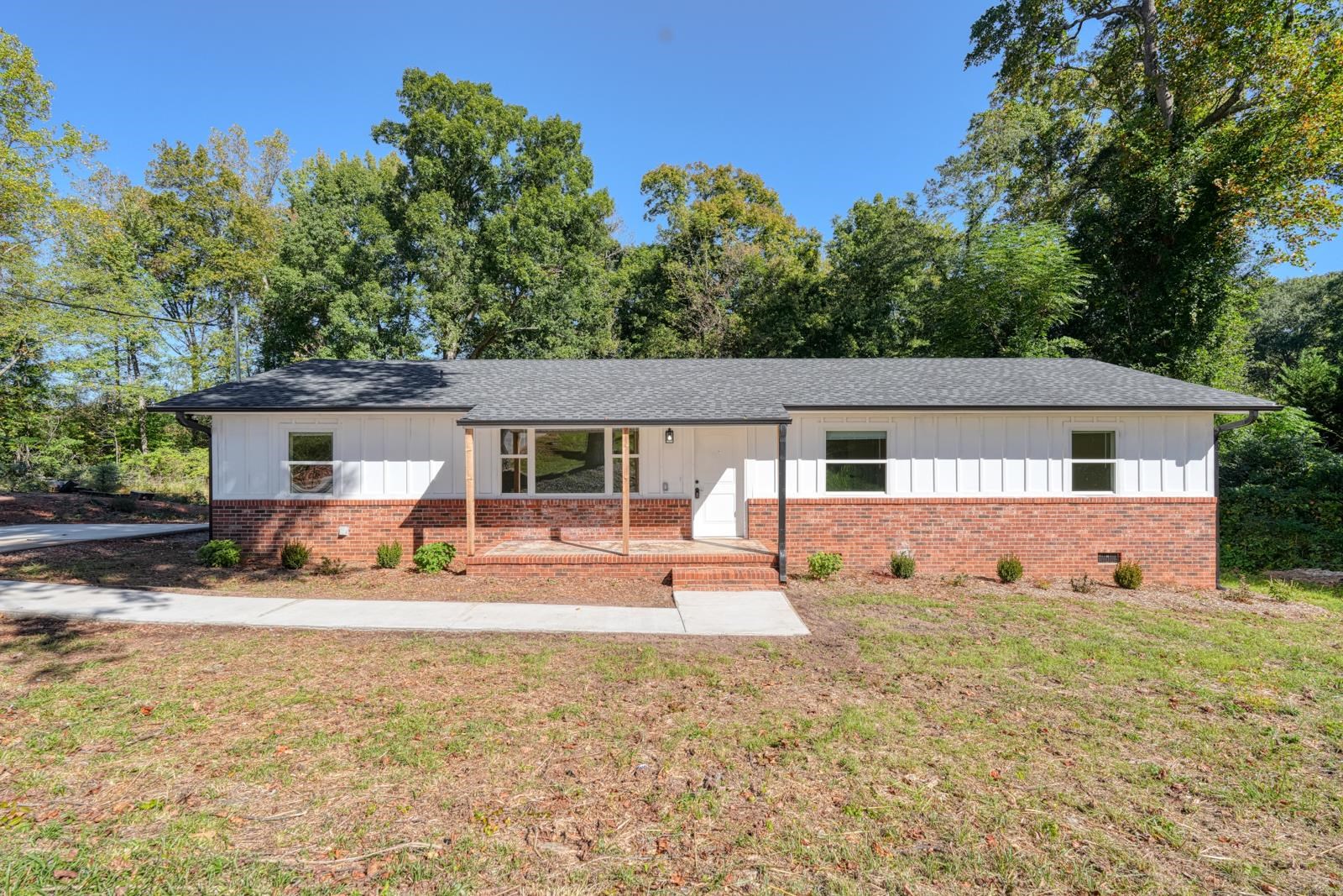 1935 Old Grove Road Property Photo 1