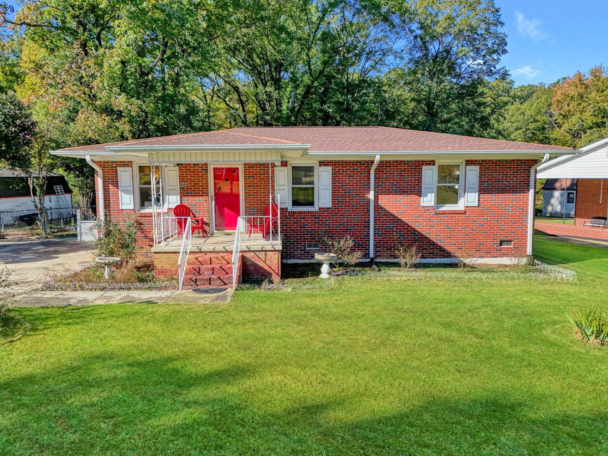 446 Meadowbrook Avenue Property Photo 1