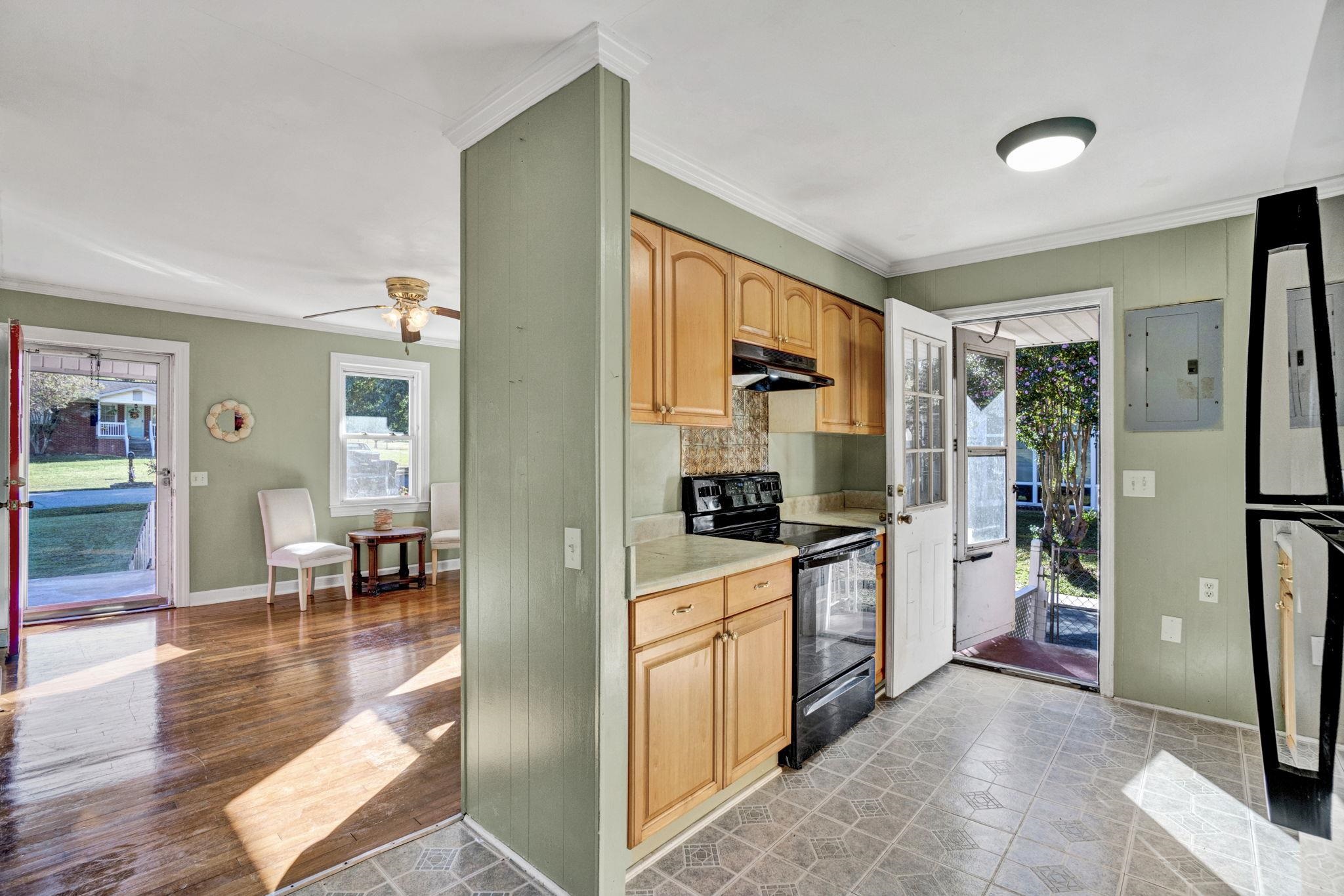 446 Meadowbrook Avenue Property Photo 12