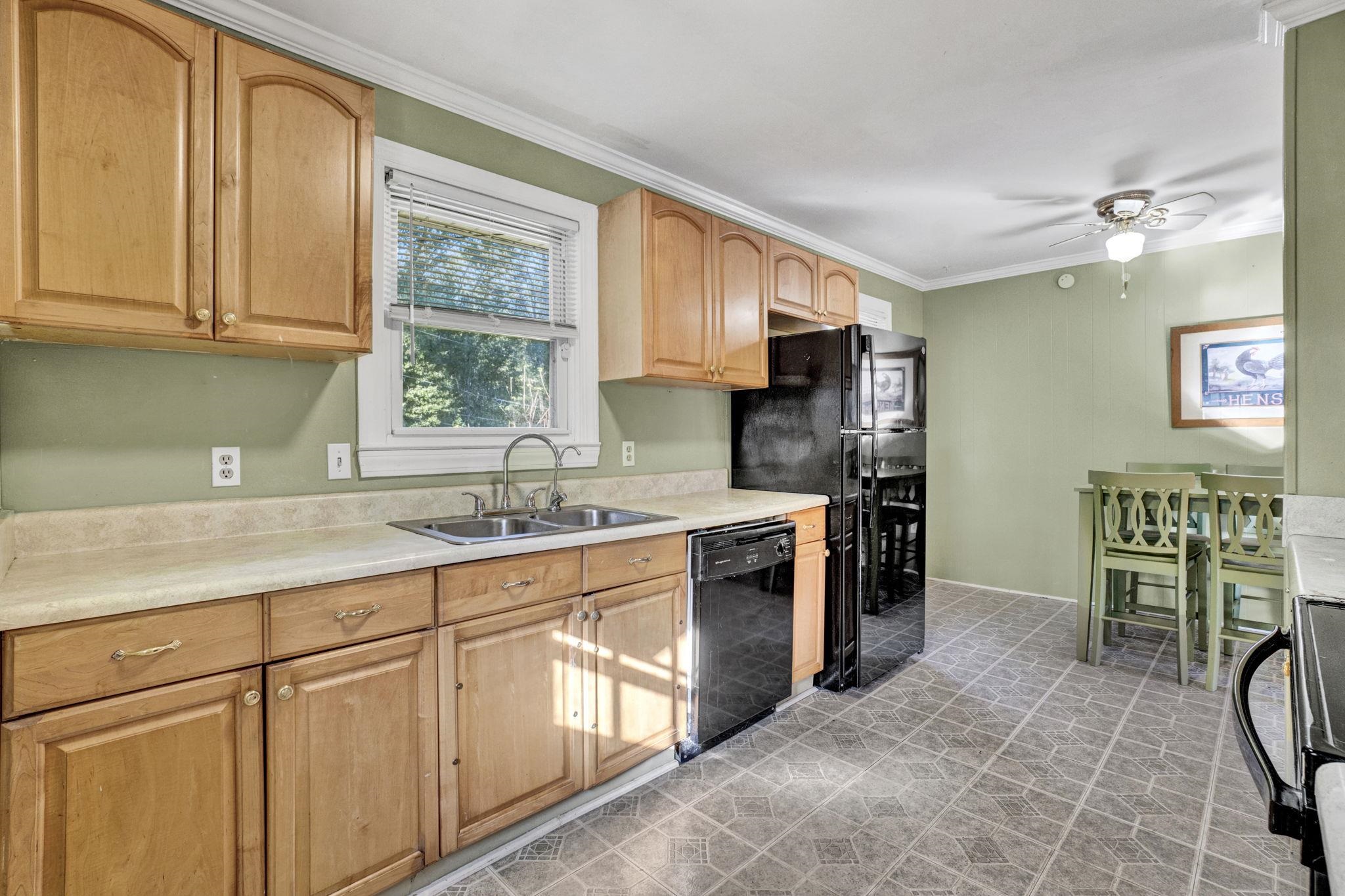 446 Meadowbrook Avenue Property Photo 14