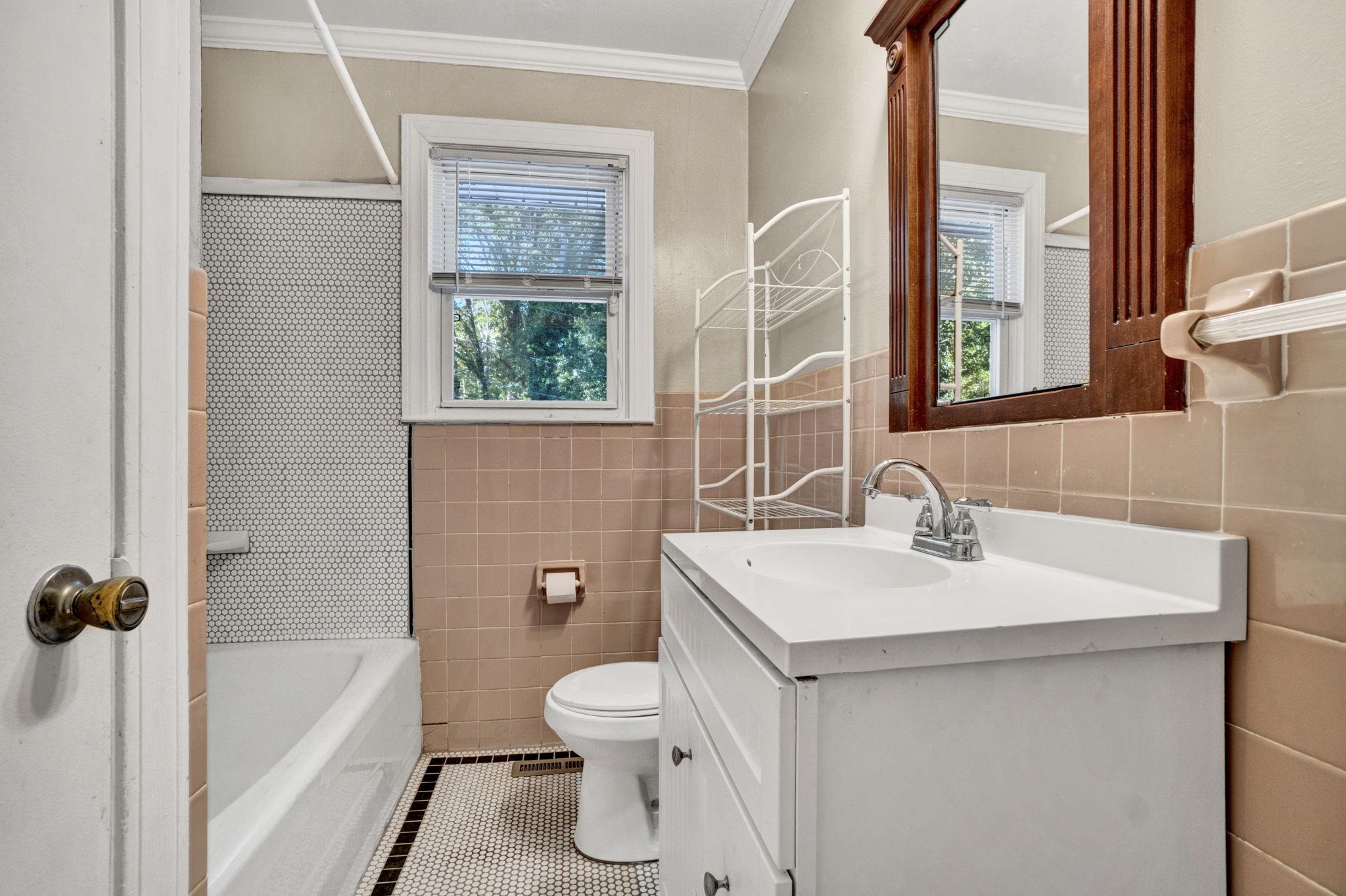 446 Meadowbrook Avenue Property Photo 19