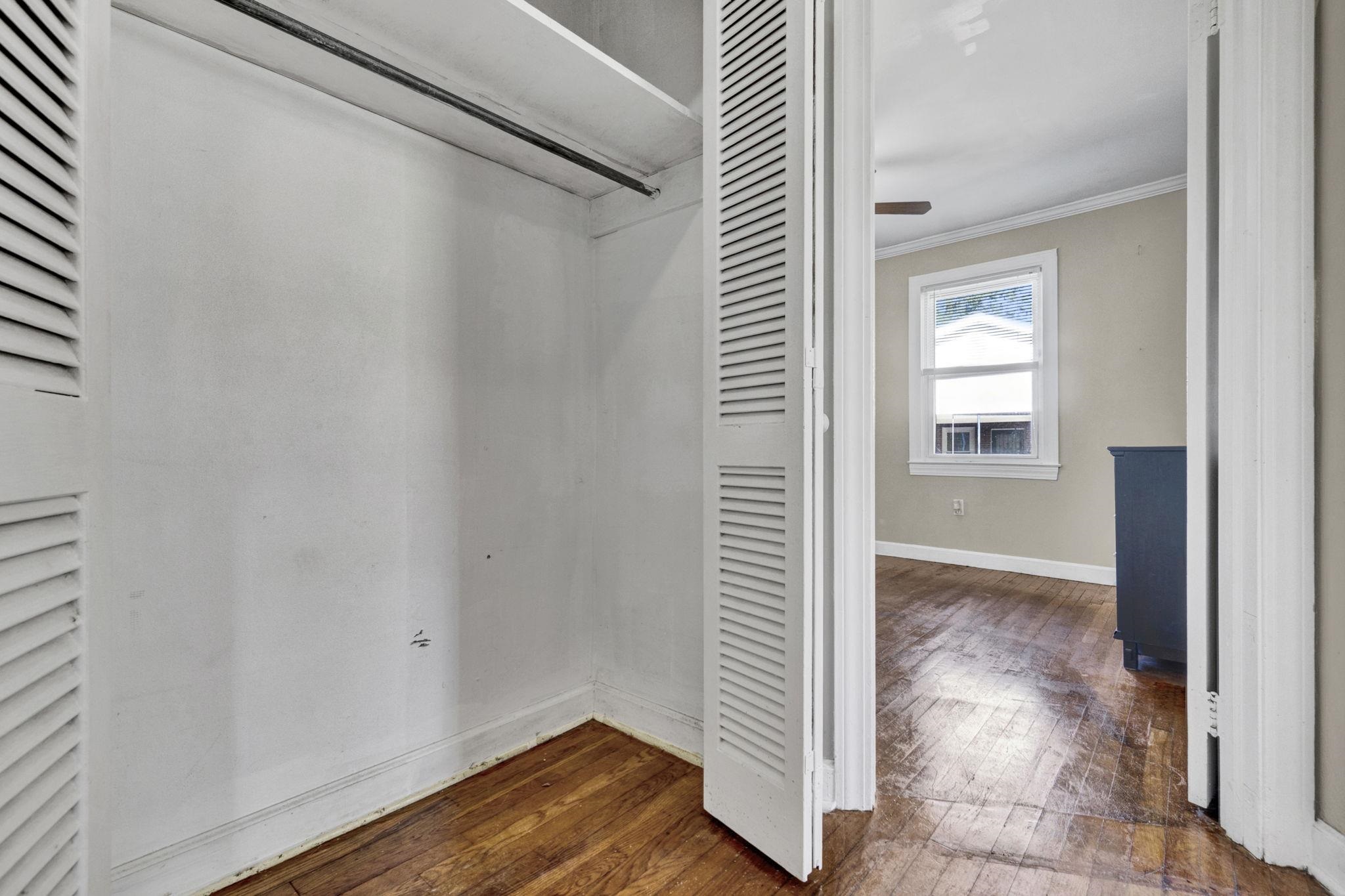 446 Meadowbrook Avenue Property Photo 22