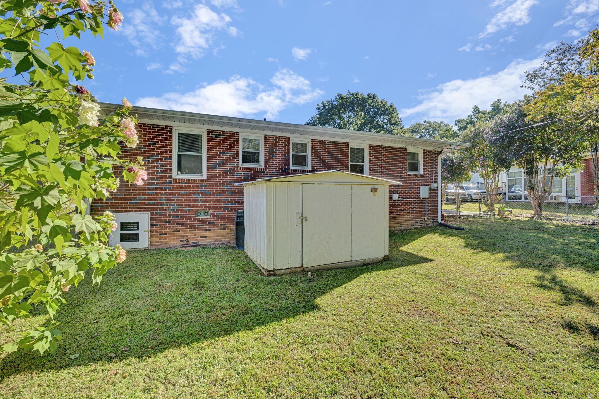 446 Meadowbrook Avenue Property Photo 33