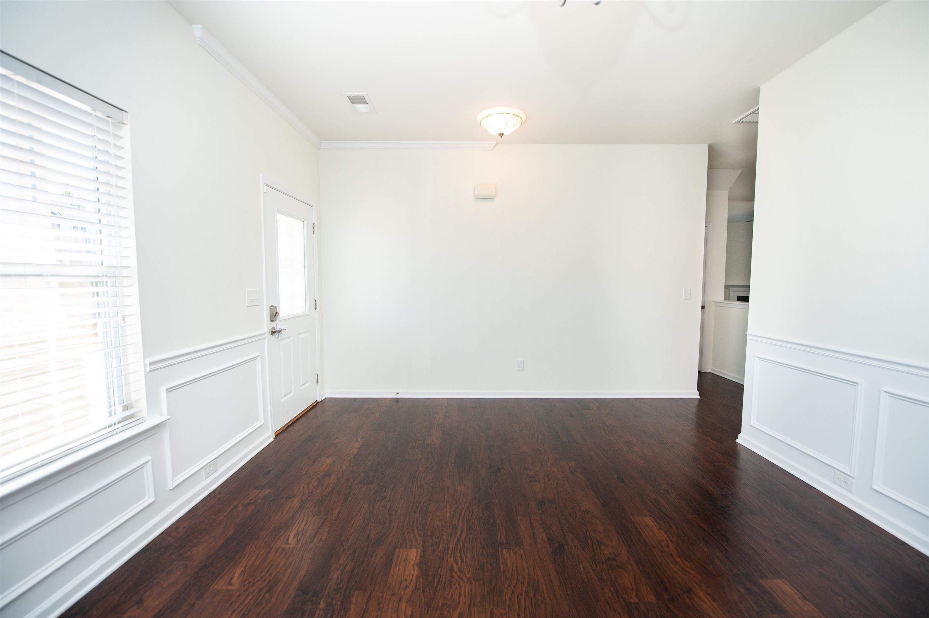 581 Friar Park Lane Property Photo 4