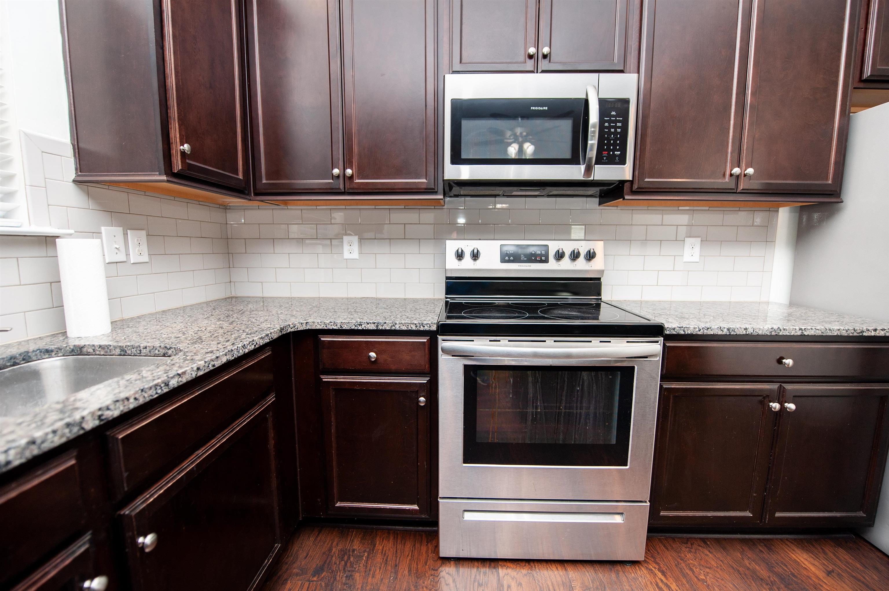 581 Friar Park Lane Property Photo 9
